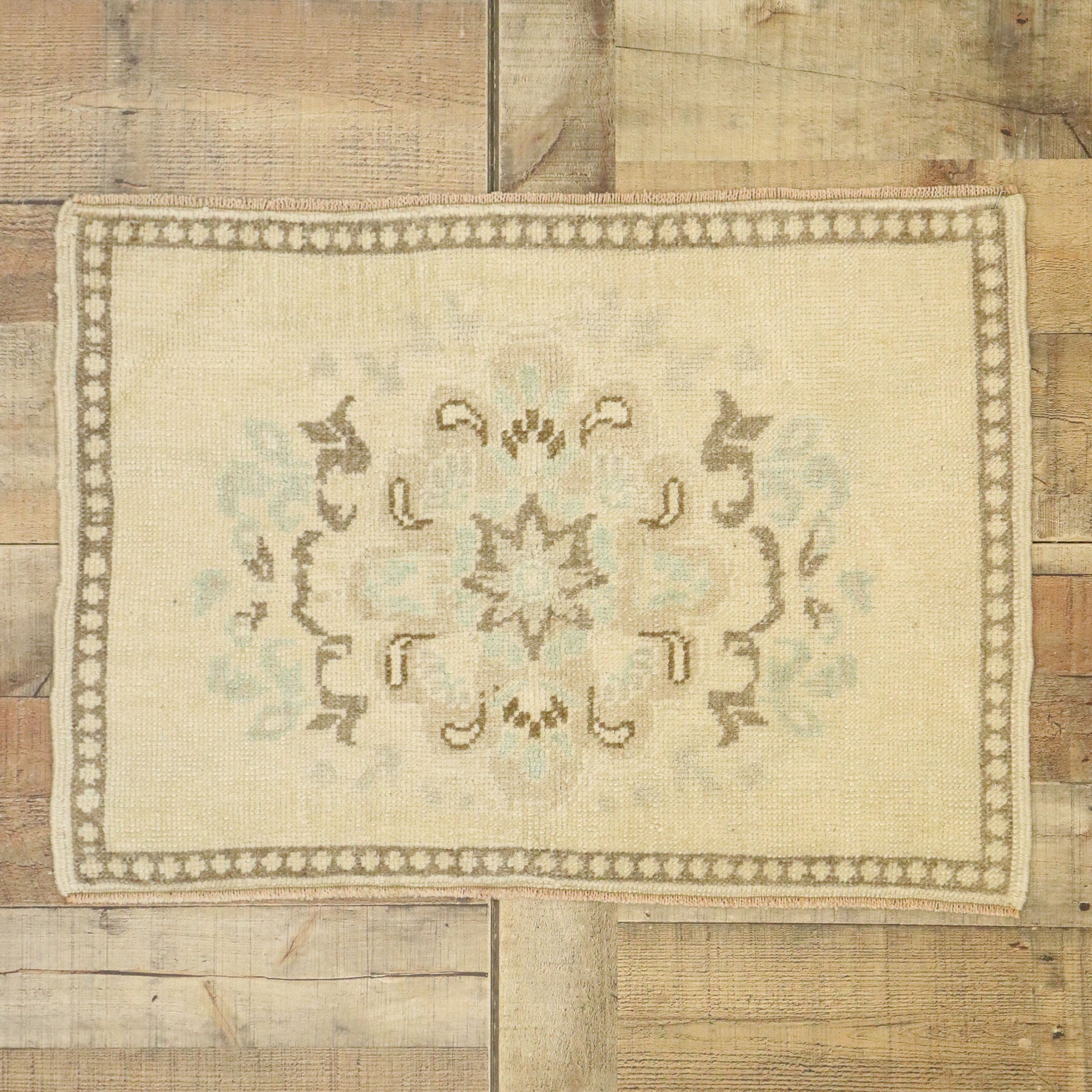 2 x 3 Vintage Turkish Oushak Rug 53015