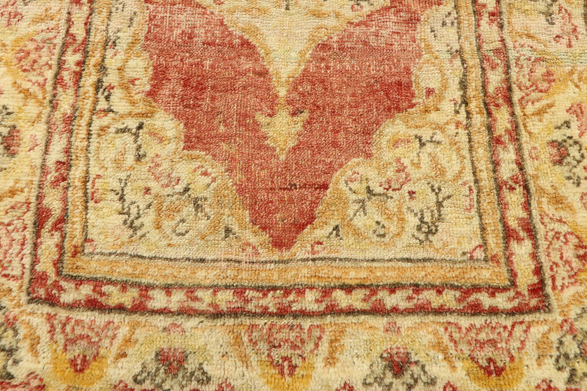 2 x 4 Vintage Turkish Oushak Rug 53047