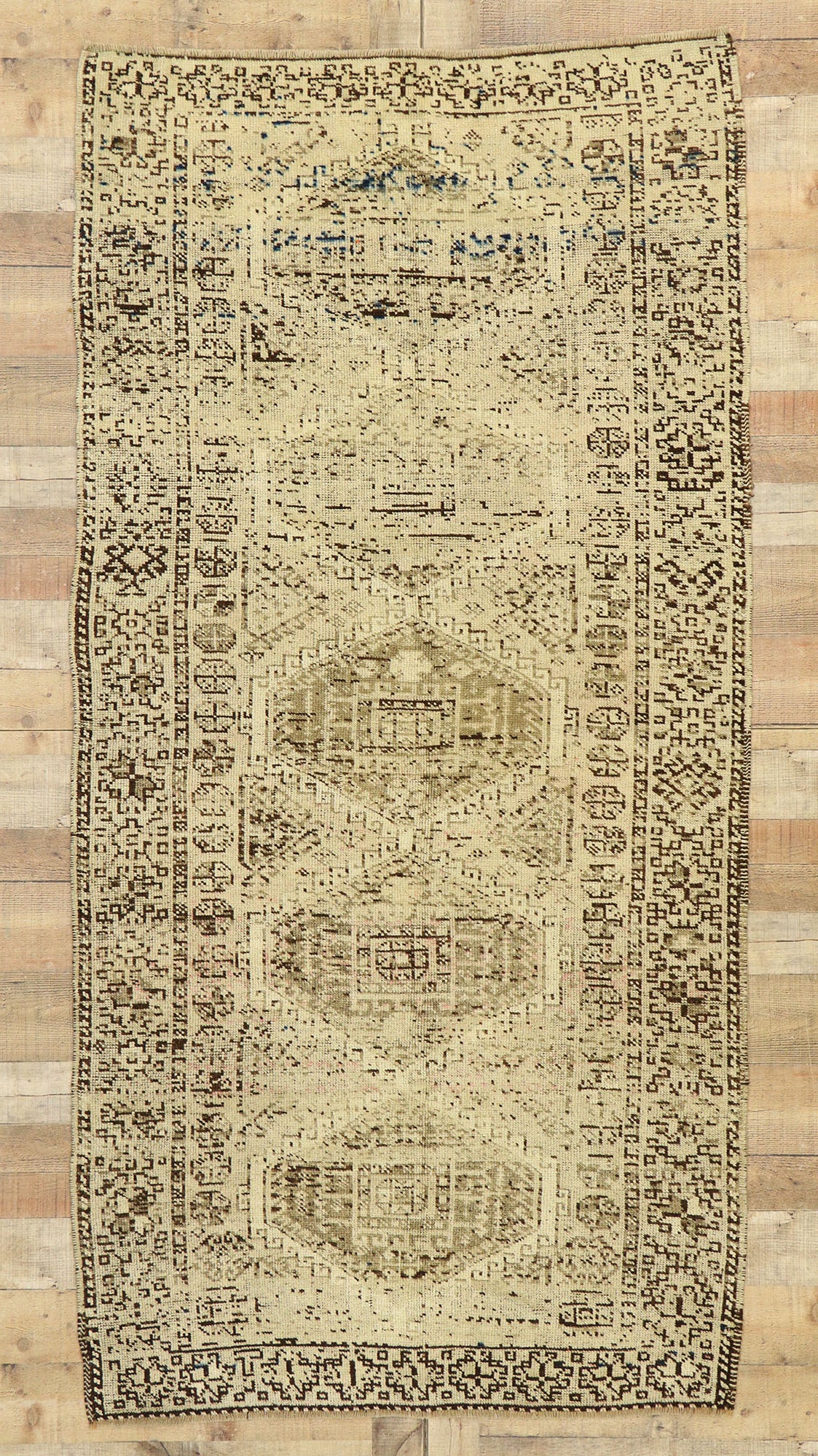 4 x 8 Vintage Persian Shiraz Rug 53048