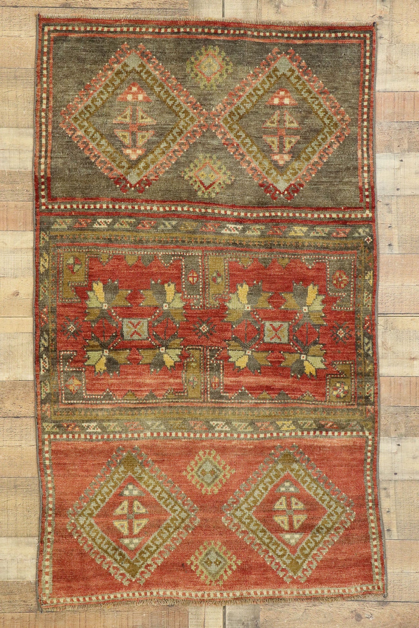 3 x 5 Vintage Turkish Oushak Rug 53073