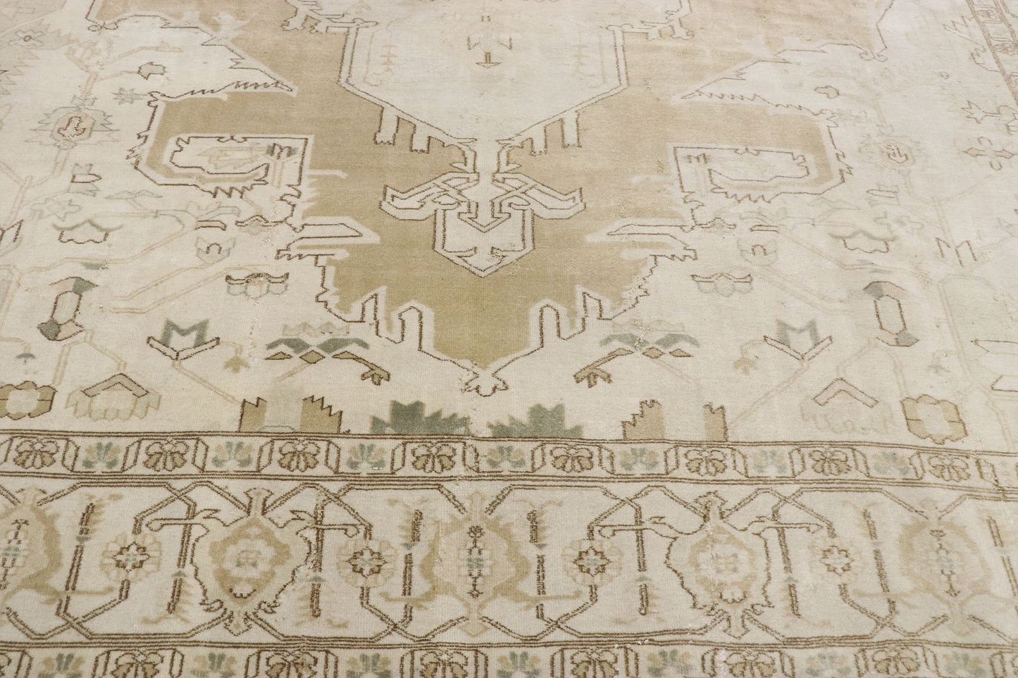 9 x 13 Vintage Turkish Kars Rug 53239