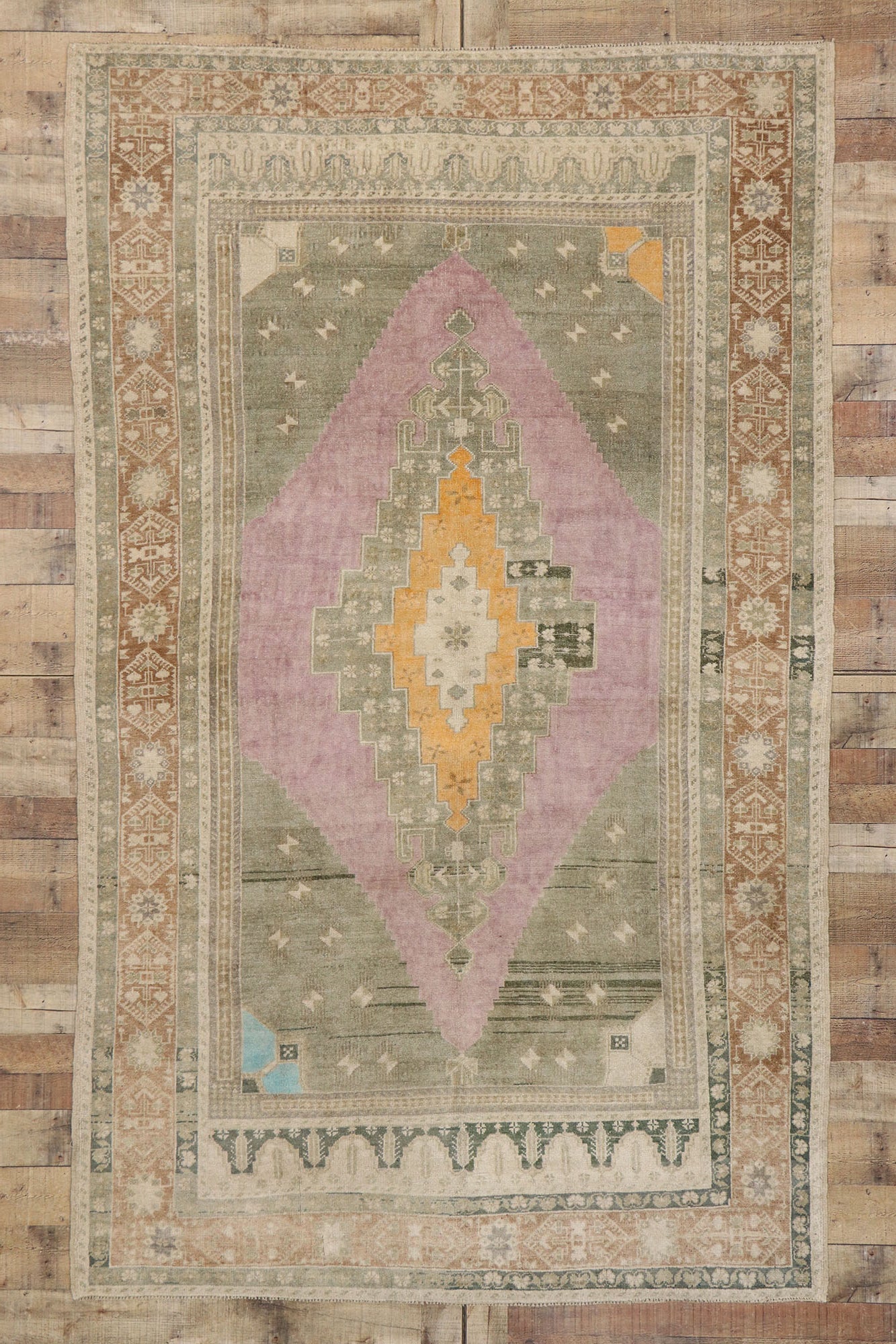 6 x 9 Vintage Turkish Oushak Rug 53260