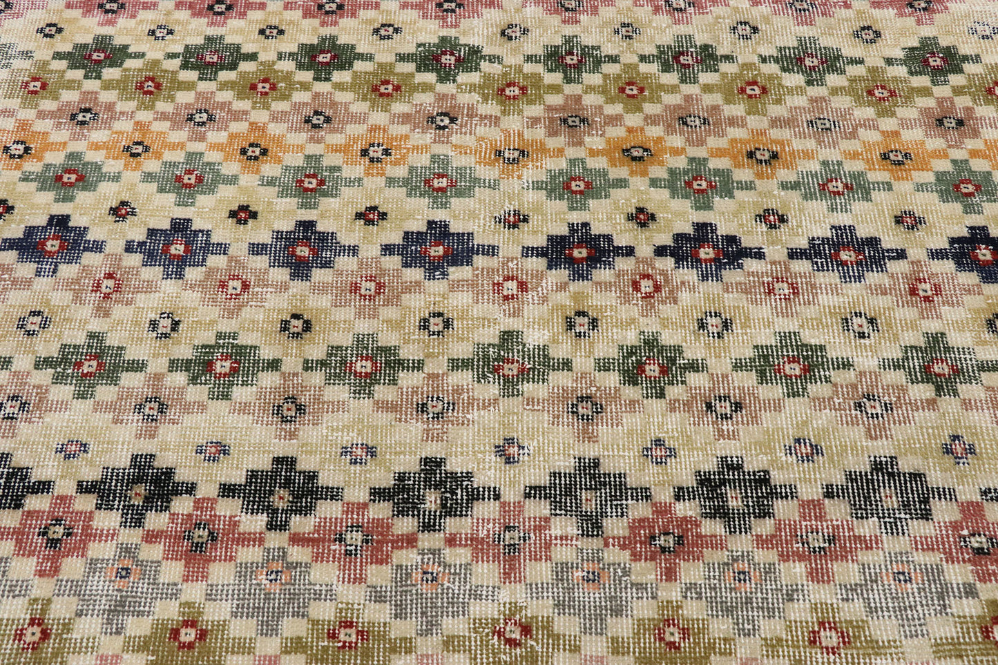 5 x 9 Vintage Turkish Sivas Rug 53291