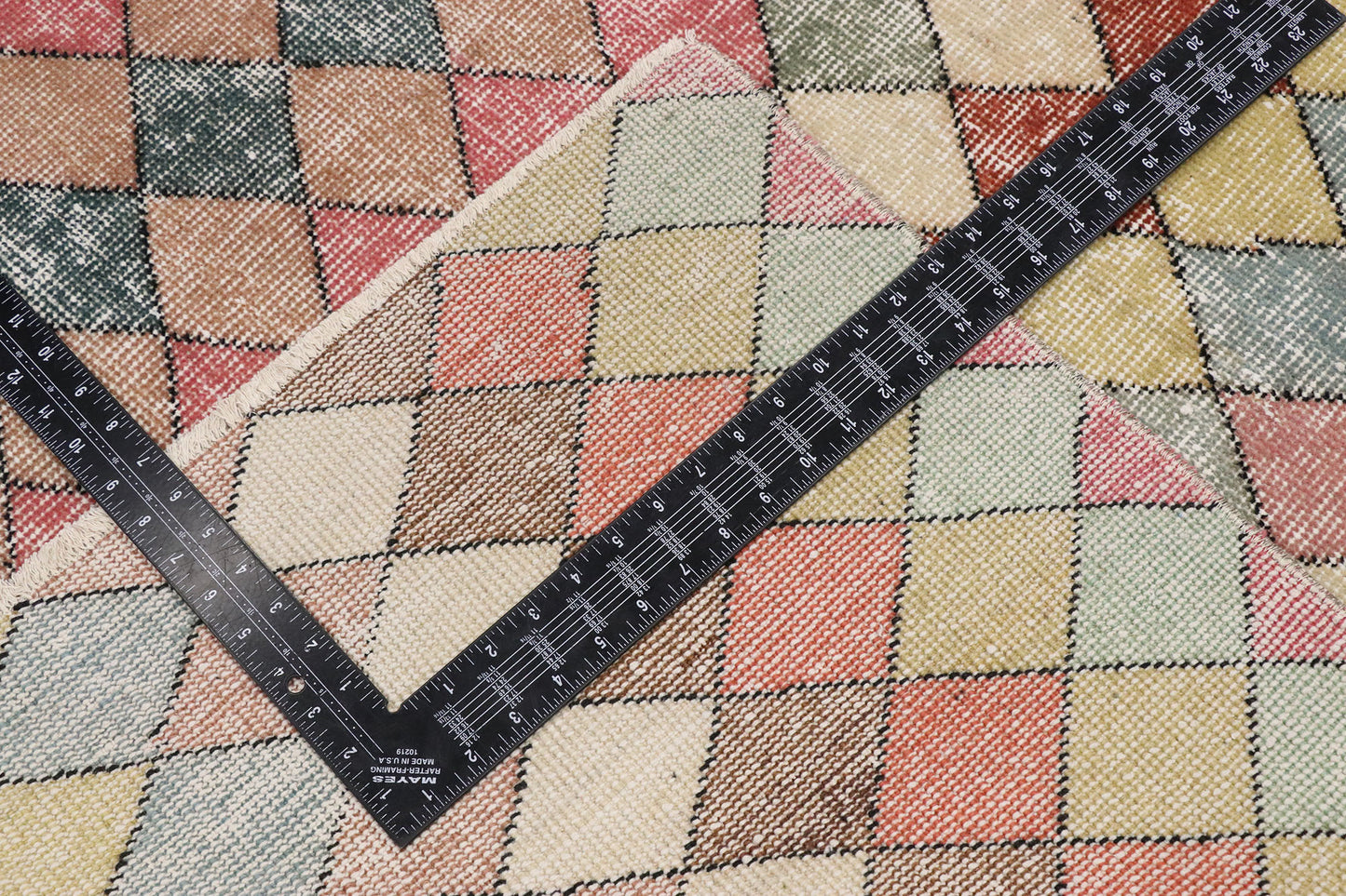 6 x 11 Vintage Turkish Sivas Rug 53293