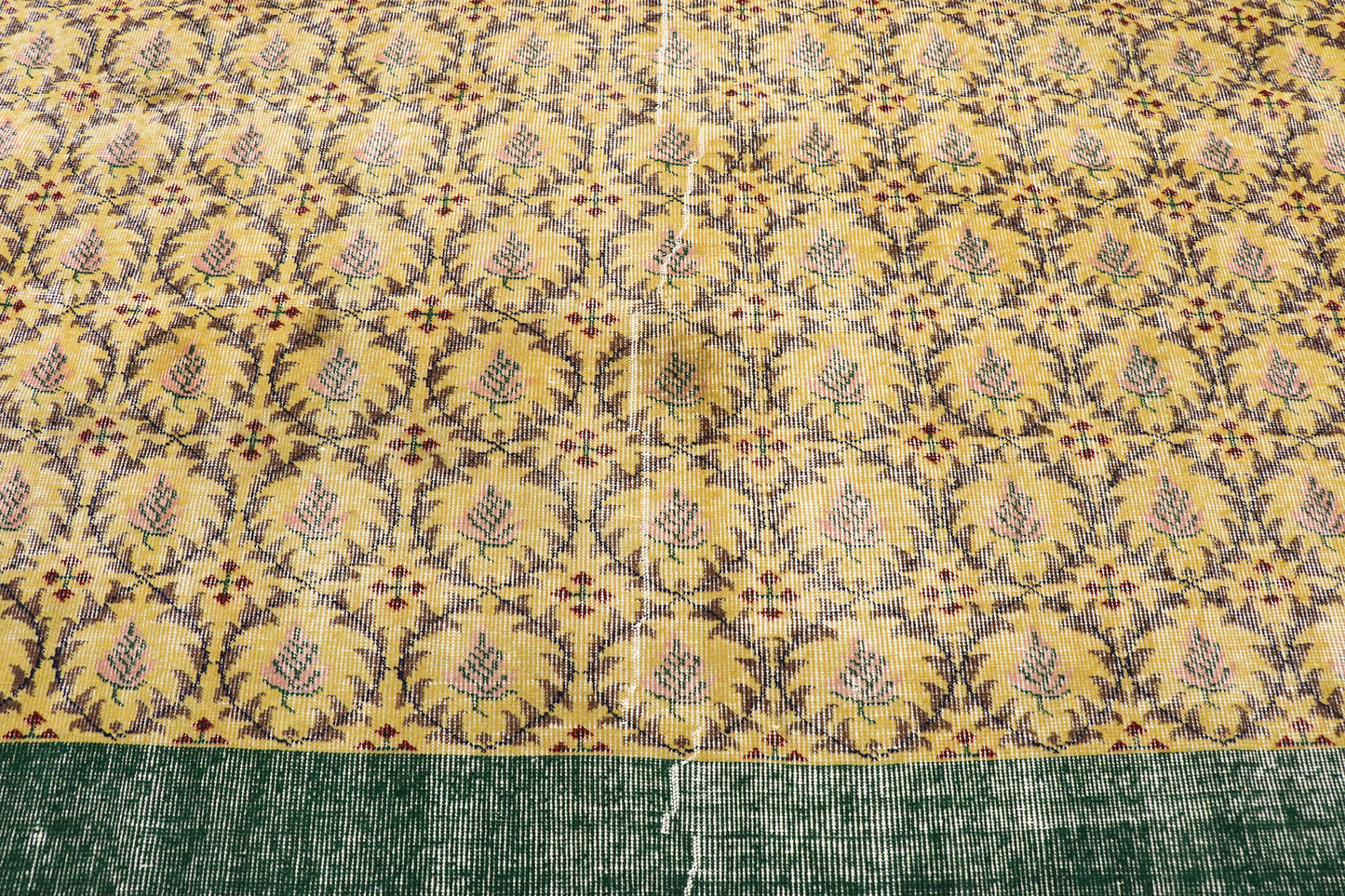 7 x 10 Vintage Turkish Sivas Rug 53305