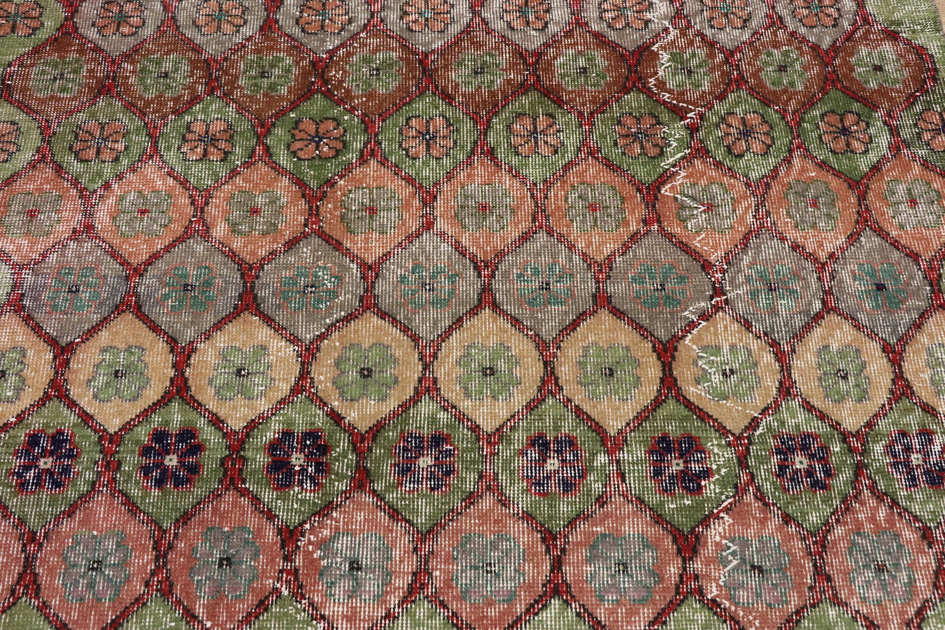 4 x 10 Vintage Turkish Sivas Rug 53316