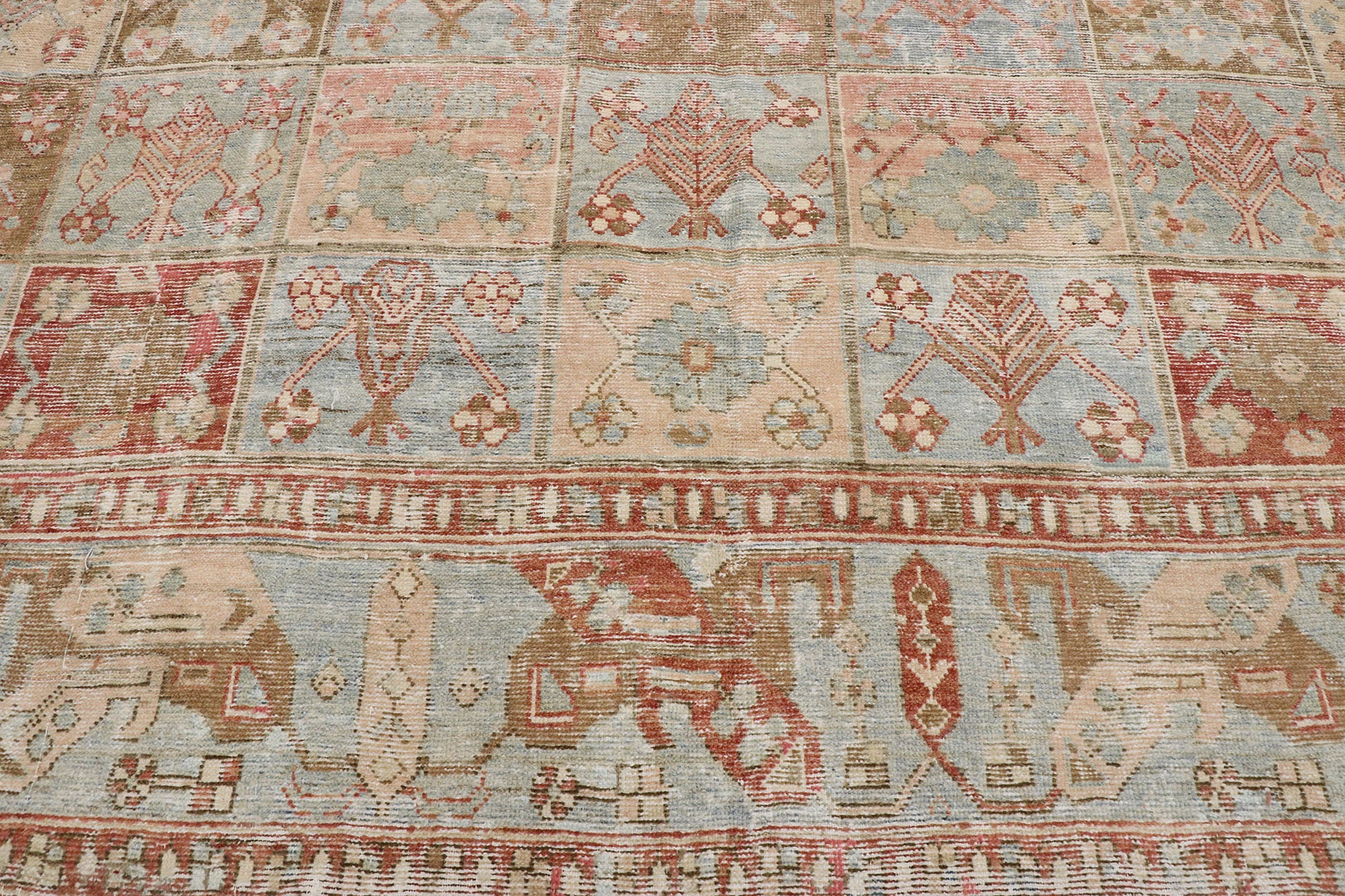 12 x 16 Antique Persian Bakhtiari Rug 53388
