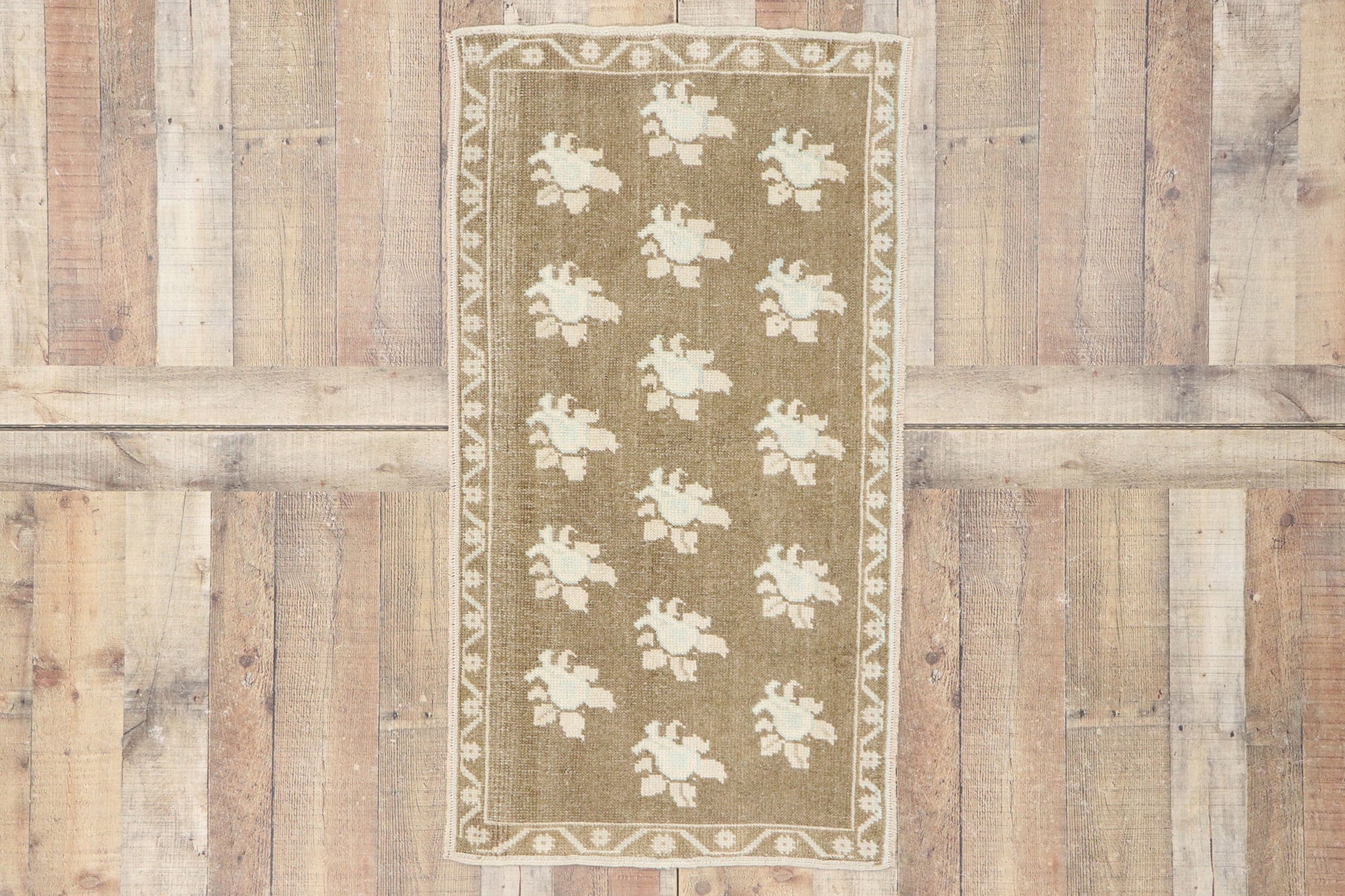 2 x 4 Vintage Turkish Oushak Rug 53526