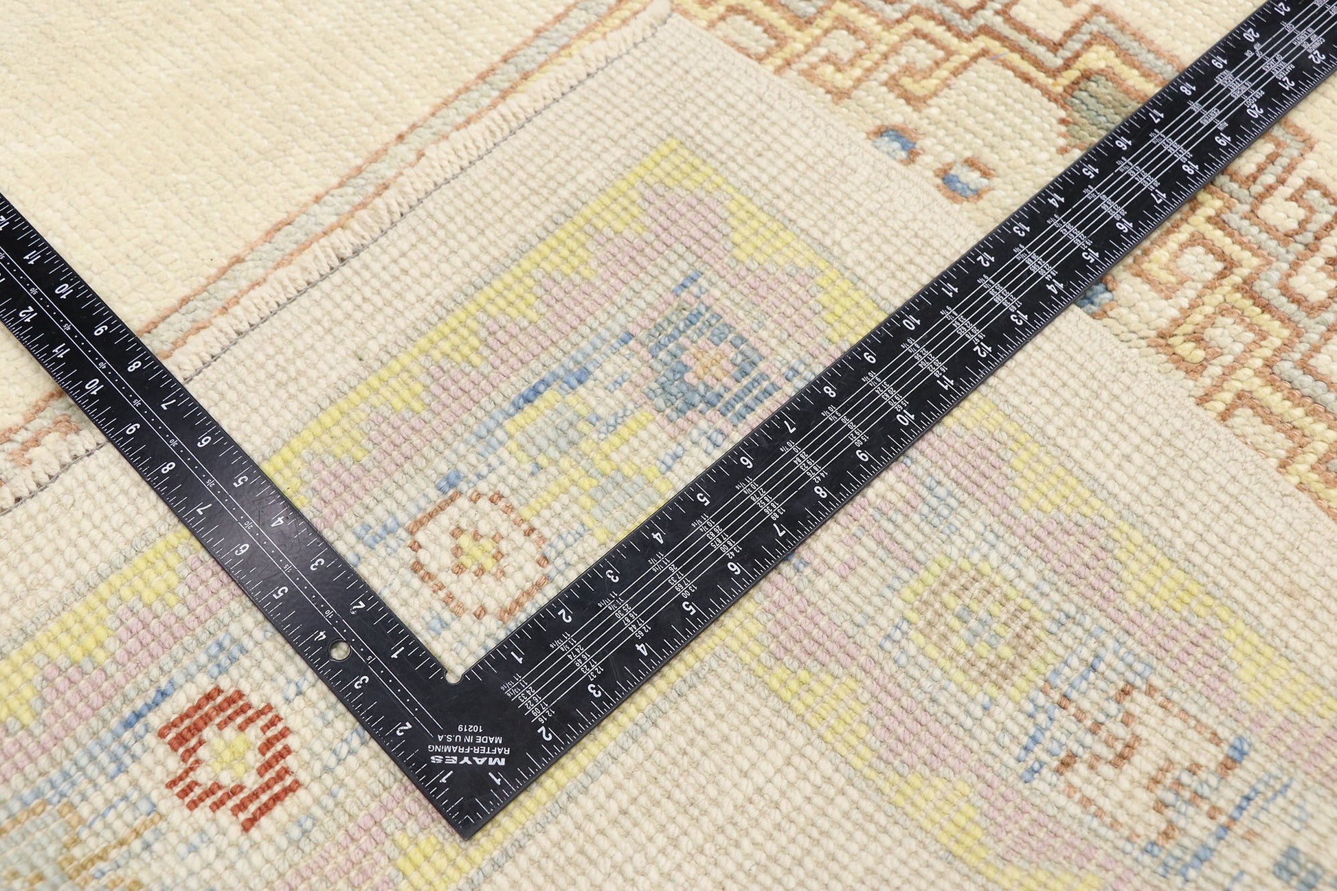 6 x 9 Modern Turkish Oushak Rug 53532