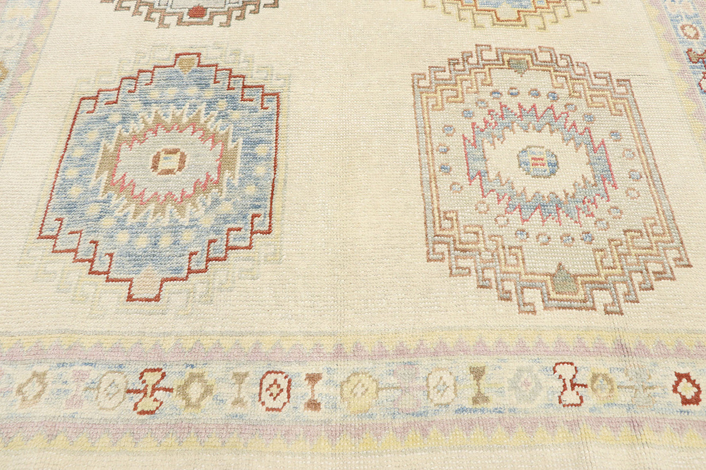 6 x 9 Modern Turkish Oushak Rug 53532