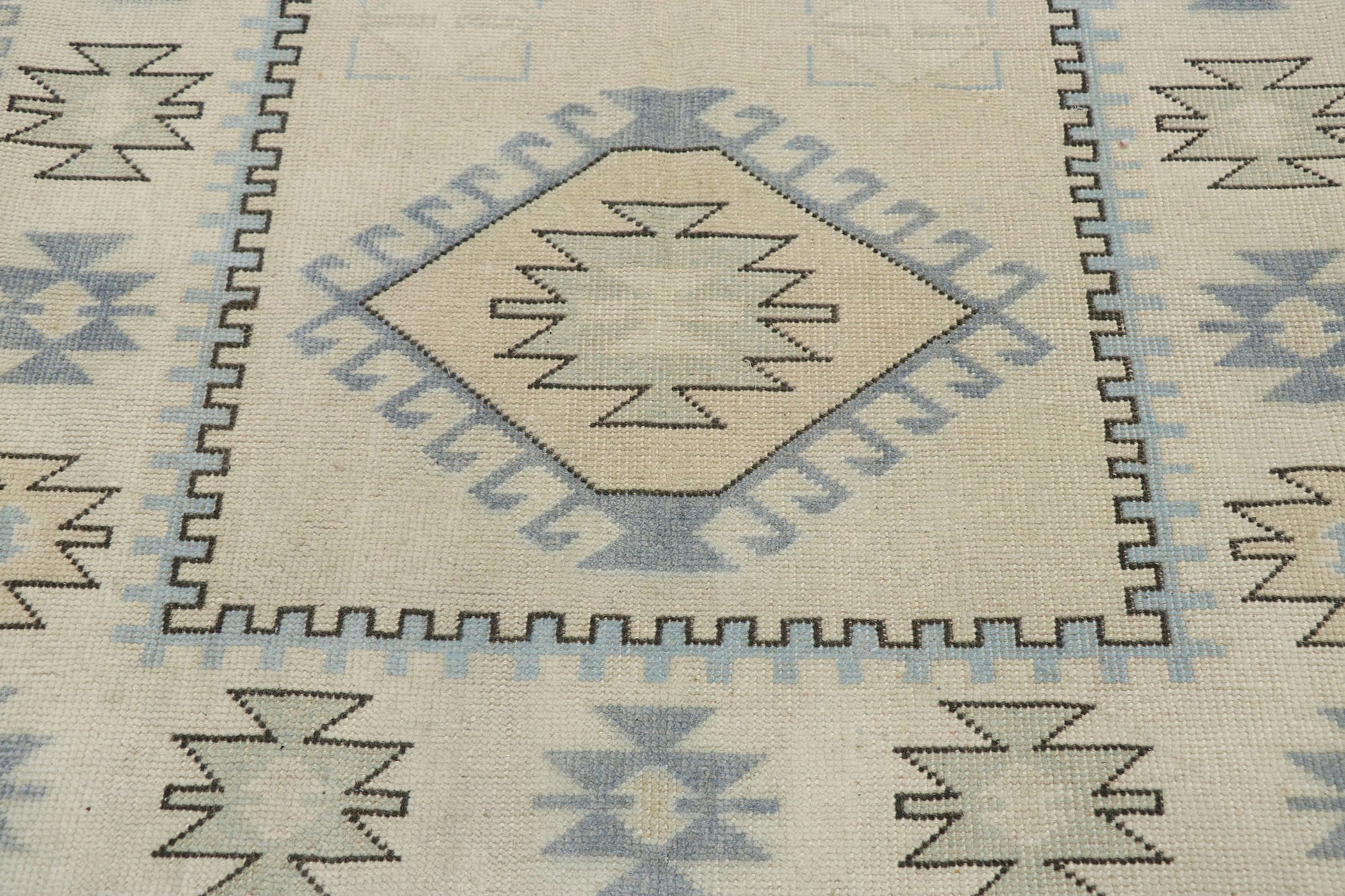 4 x 7 Vintage Turkish Oushak Rug 53573