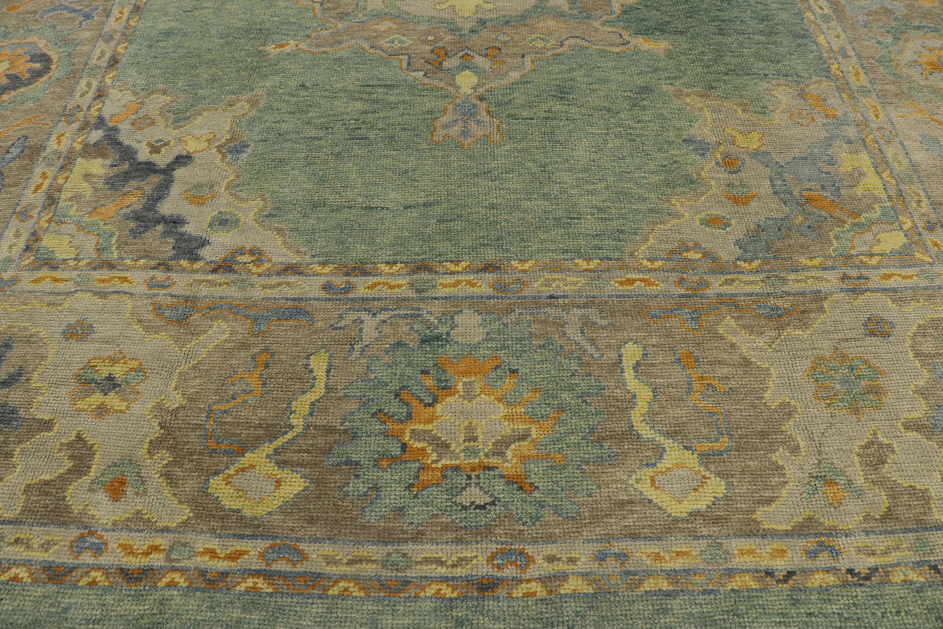 9 x 10 Contemporary Turkish Oushak Rug 53610