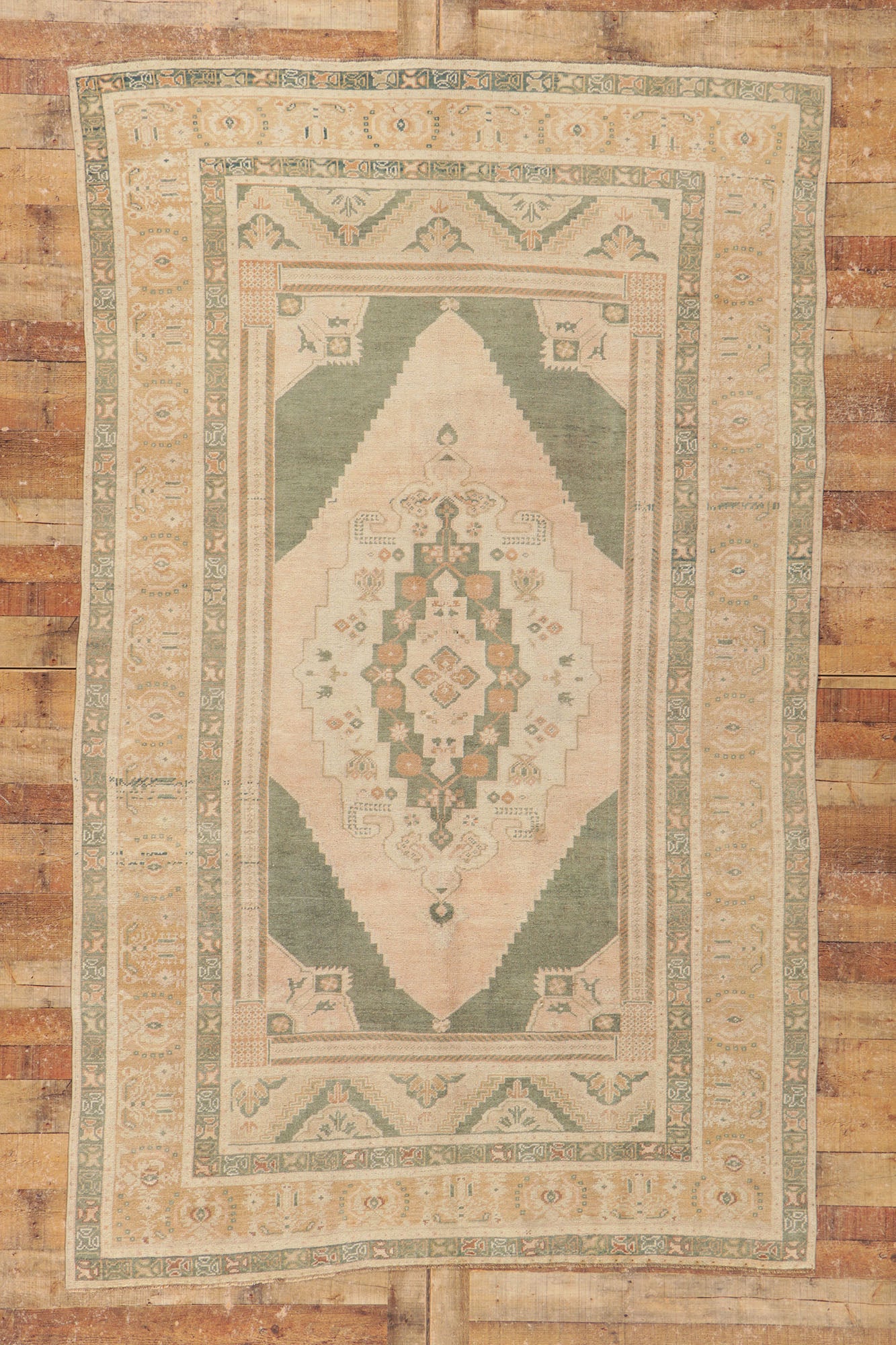 6 x 9 Vintage Turkish Oushak Rug 53678