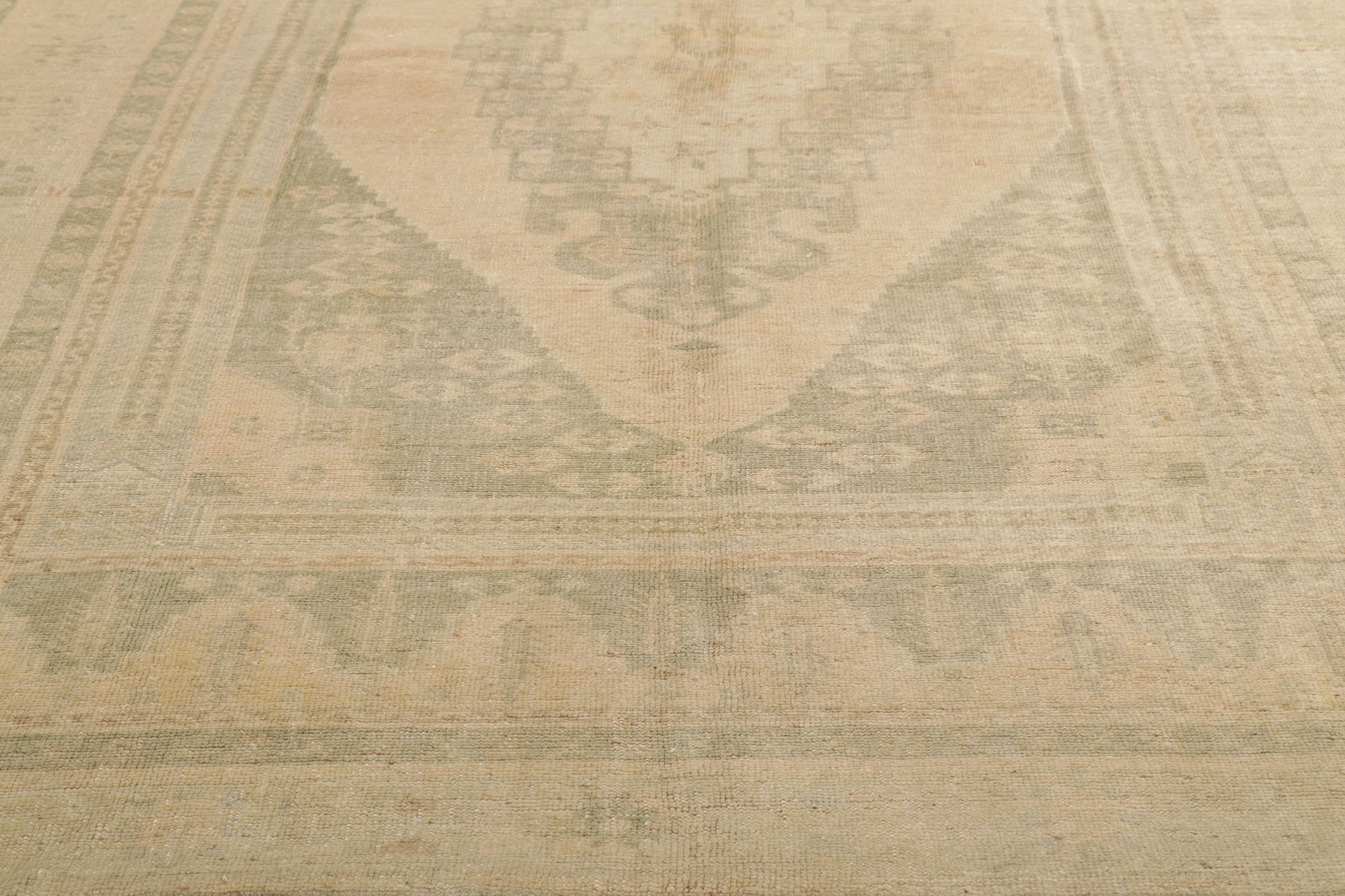 6 x 10 Vintage Turkish Oushak Rug 53686