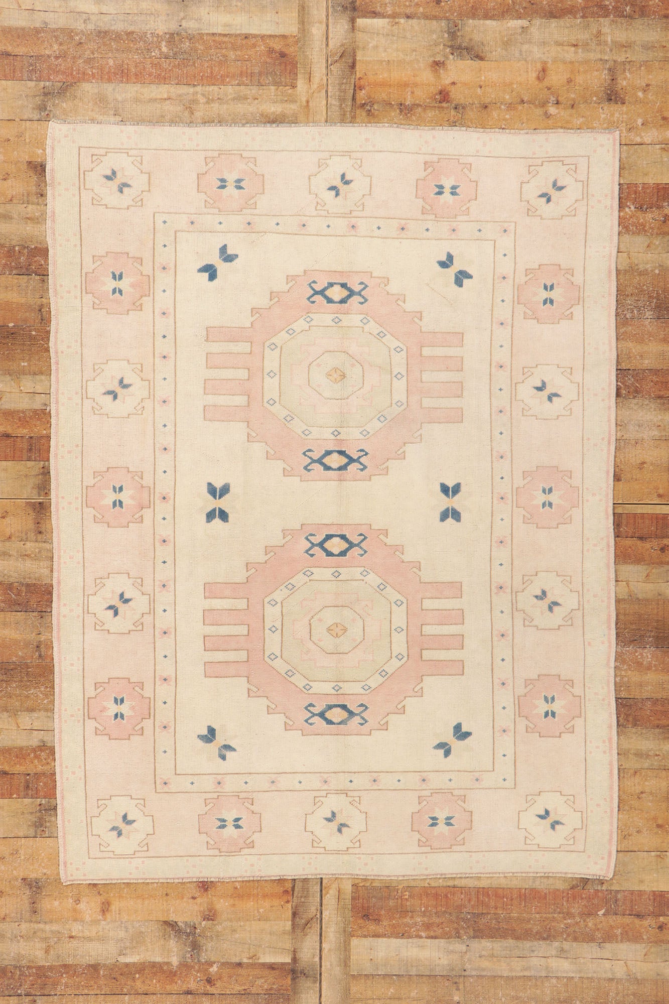 6 x 8 Vintage Turkish Oushak Kars Rug 53713