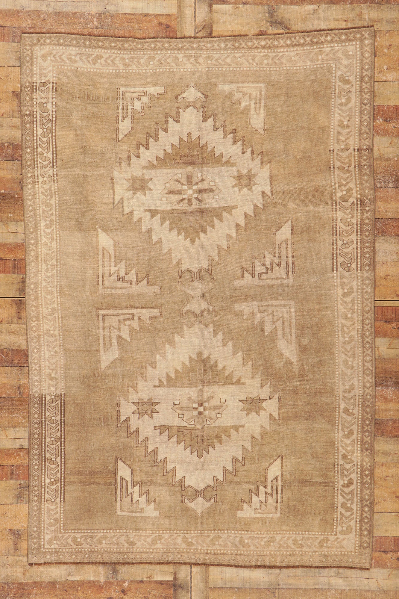 6 x 9 Vintage Turkish Oushak Rug 53725