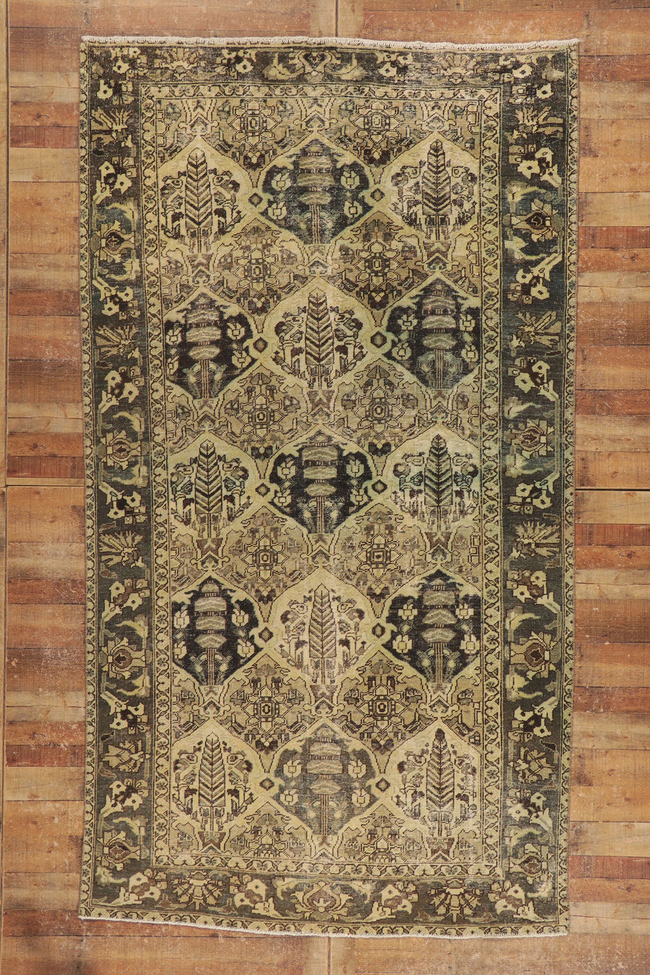 6 x 11 Vintage Persian Bakhtiari Rug 53751