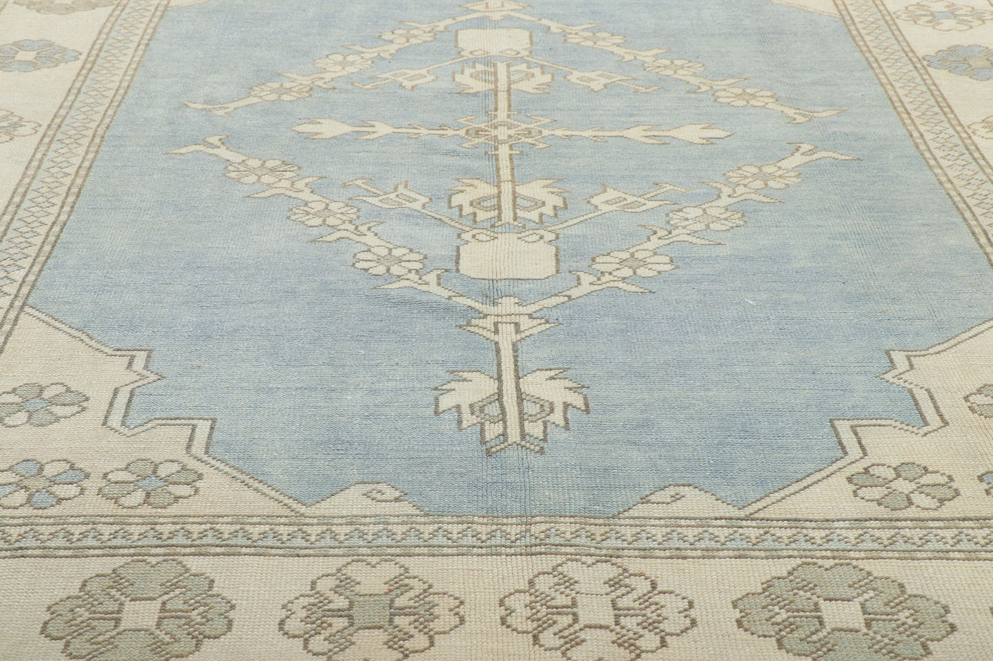 7 x 9 Vintage Turkish Oushak Rug 53772