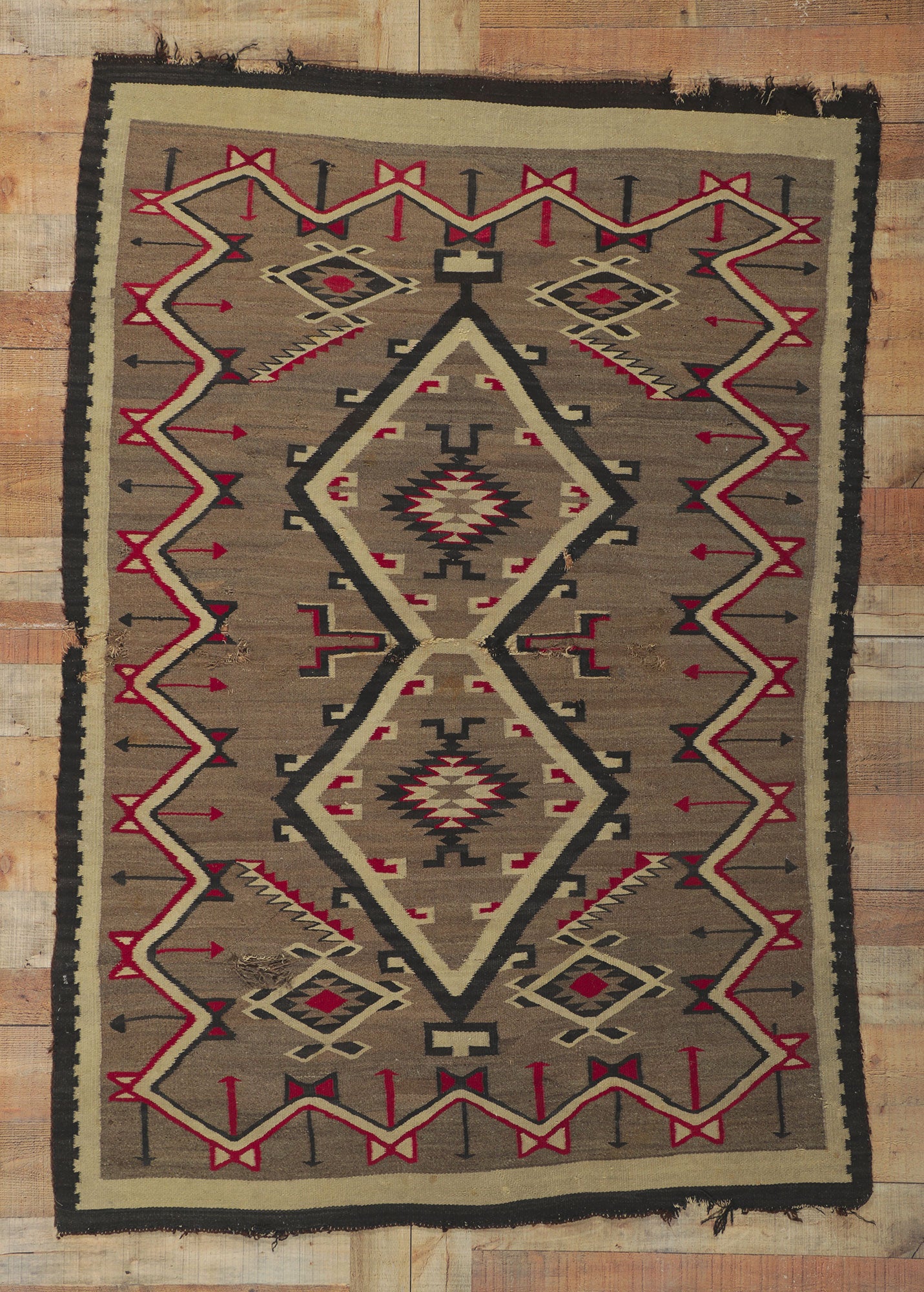 5 x 7 Antique Crystal Navajo Rug 78322