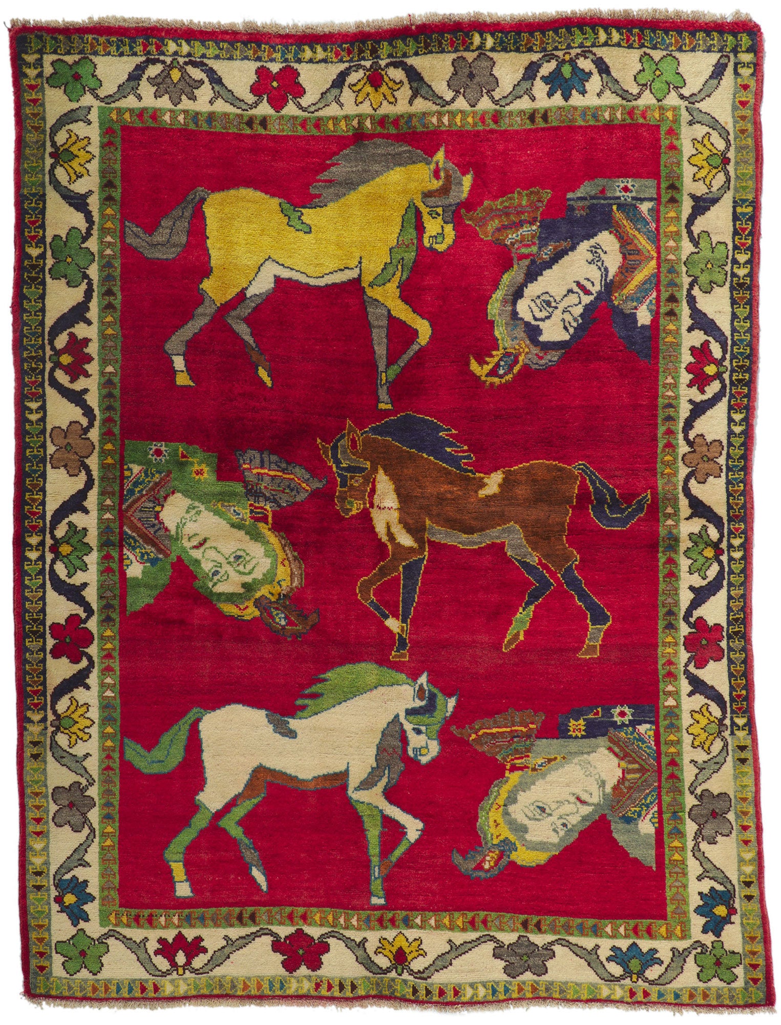 5 x 7 Vintage Persian Shiraz Pictorial Rug 61033