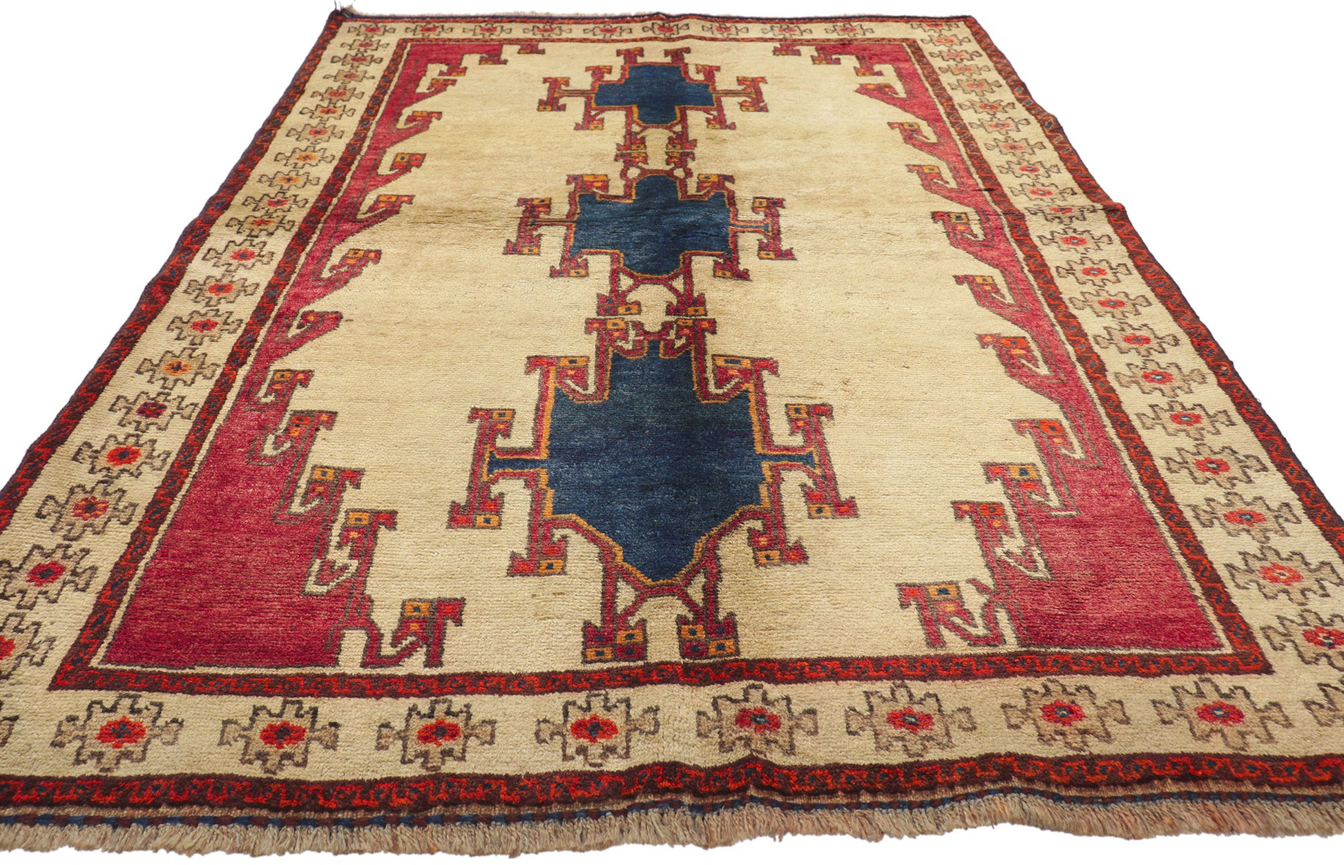 5 x 7 Vintage Persian Shiraz Rug 75066