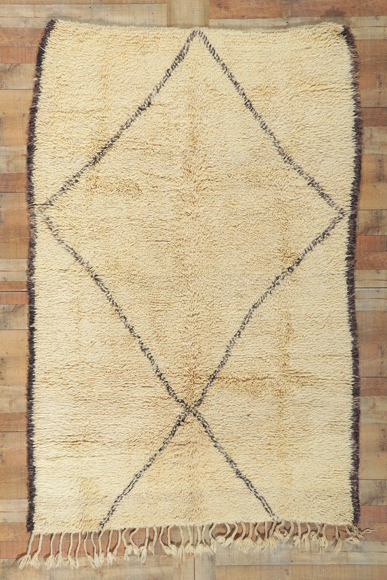 5 x 8 Vintage Moroccan Beni Ourain Rug 78398