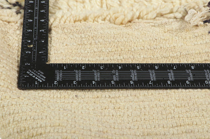 5 x 8 Vintage Moroccan Beni Ourain Rug 78398