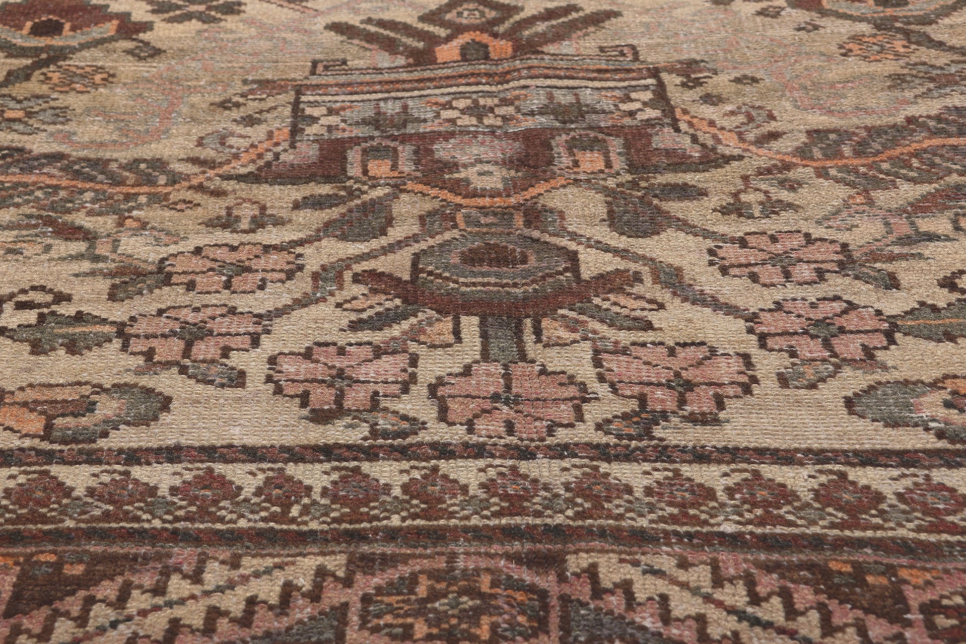 5 x 10 Vintage Persian Bakhtiari Rug 75259