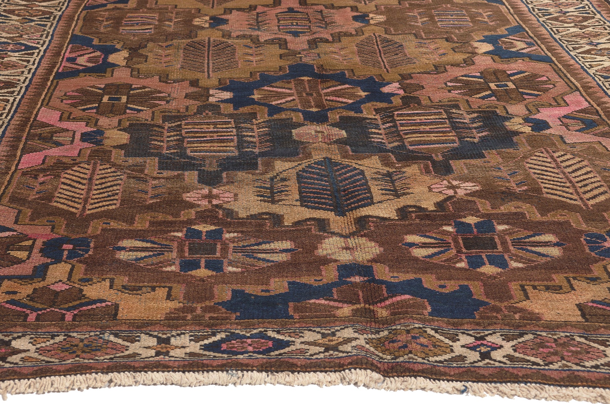 5 x 10 Antique Persian Bakhtiari Rug 75267