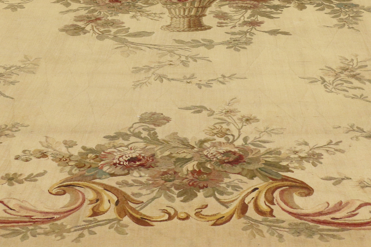 5 x 7 Antique French Silk Aubusson Tapestry 73014