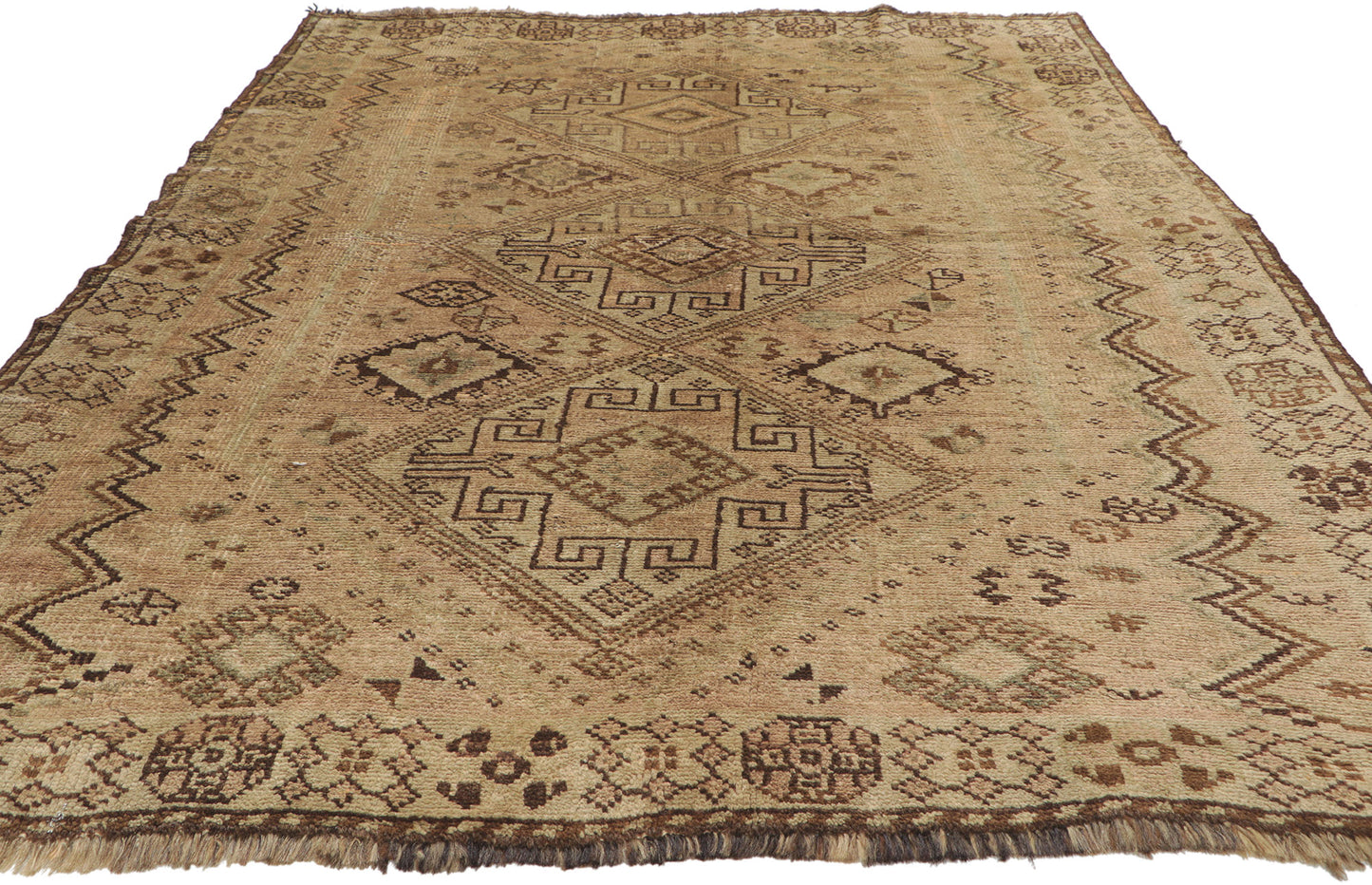 5 x 7 Vintage Persian Shiraz Rug 75343
