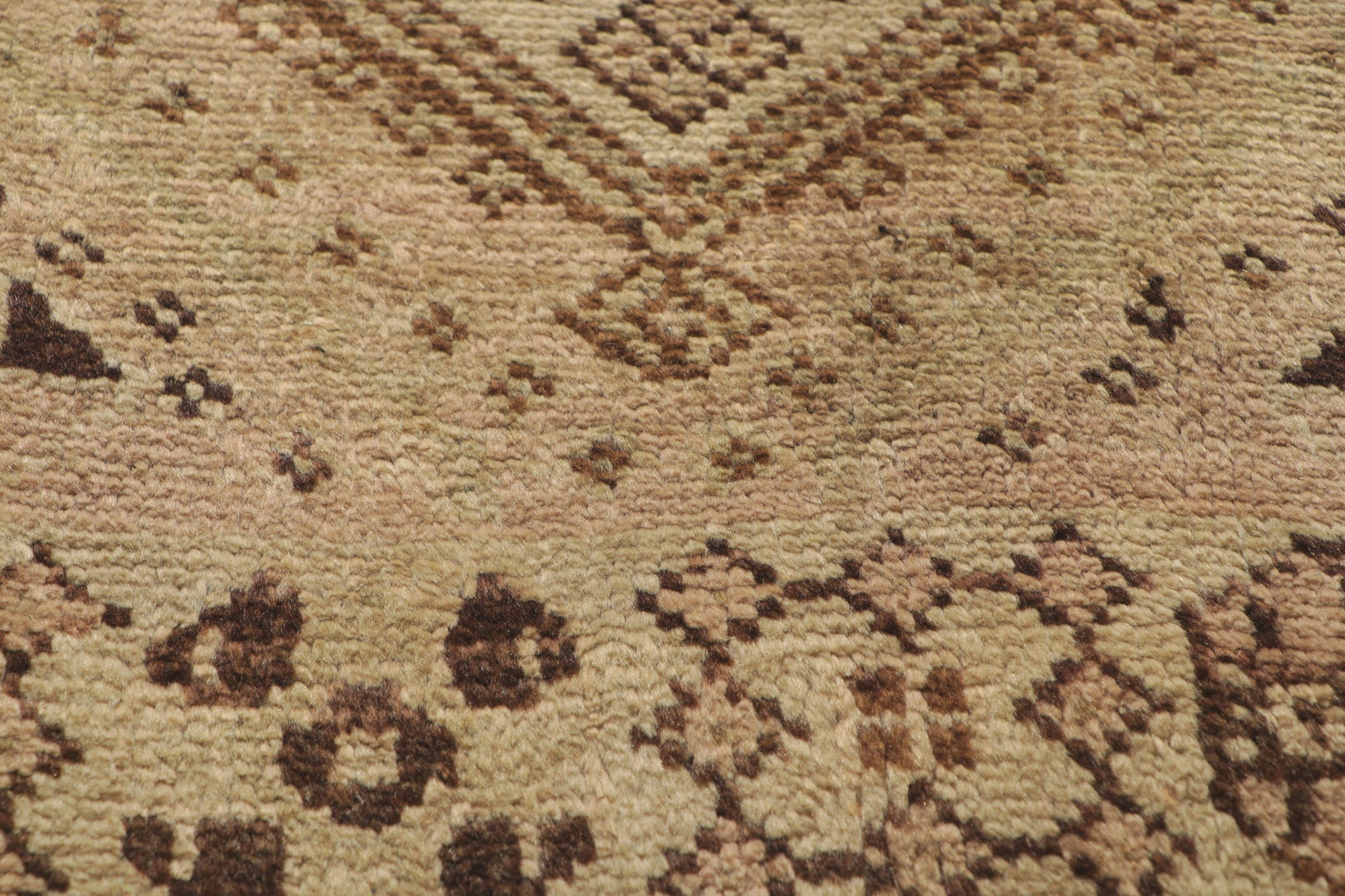 5 x 7 Vintage Persian Shiraz Rug 75343