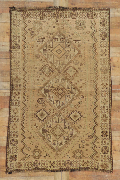 5 x 7 Vintage Persian Shiraz Rug 75343