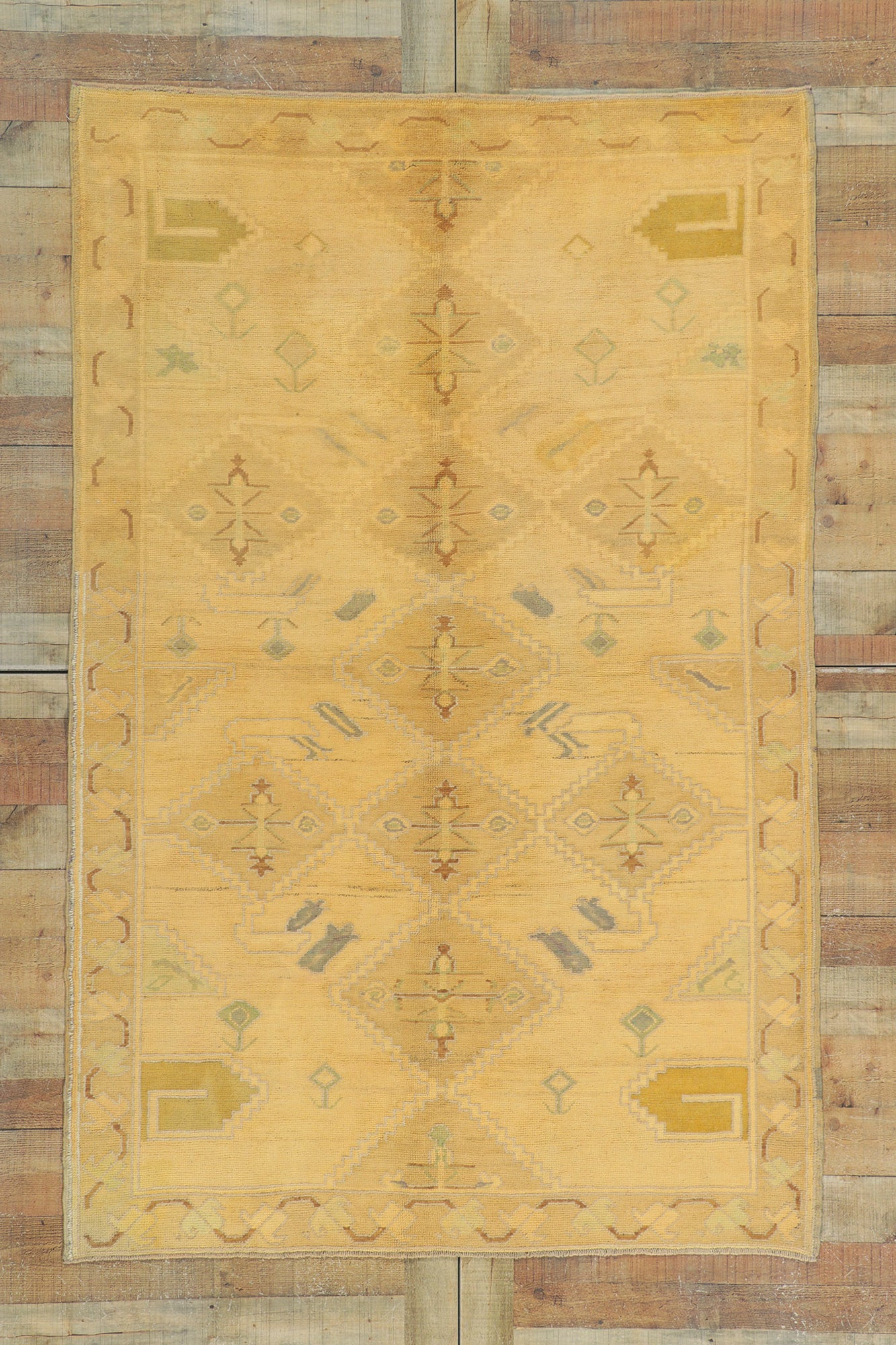 5 x 7 Vintage Turkish Oushak Rug 51342