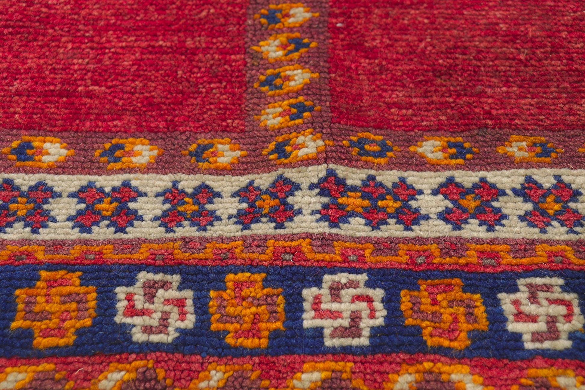 5 x 8 Vintage Red Taznakht Moroccan Rug 78095