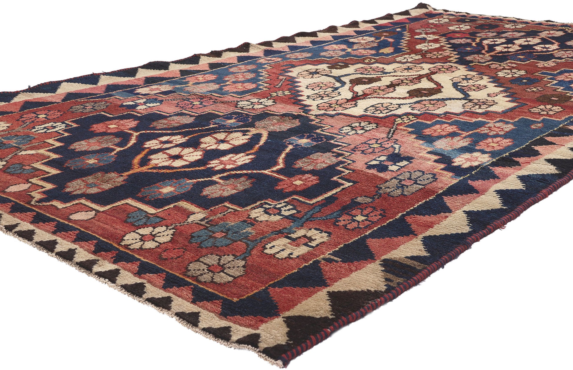 5 x 9 Antique Persian Shiraz Rug 61234