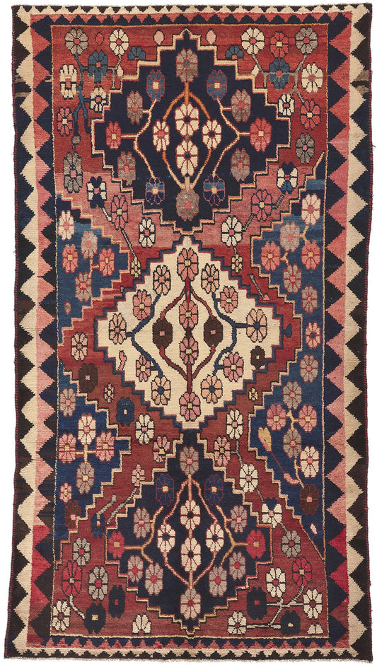 5 x 9 Antique Persian Shiraz Rug 61234