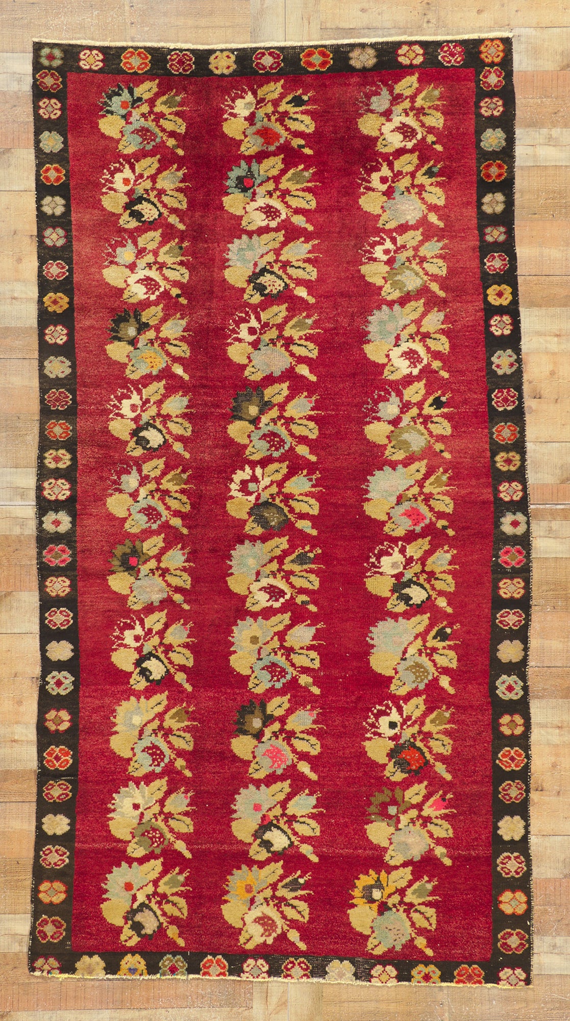5 x 9 Vintage Turkish Oushak Rug 51670