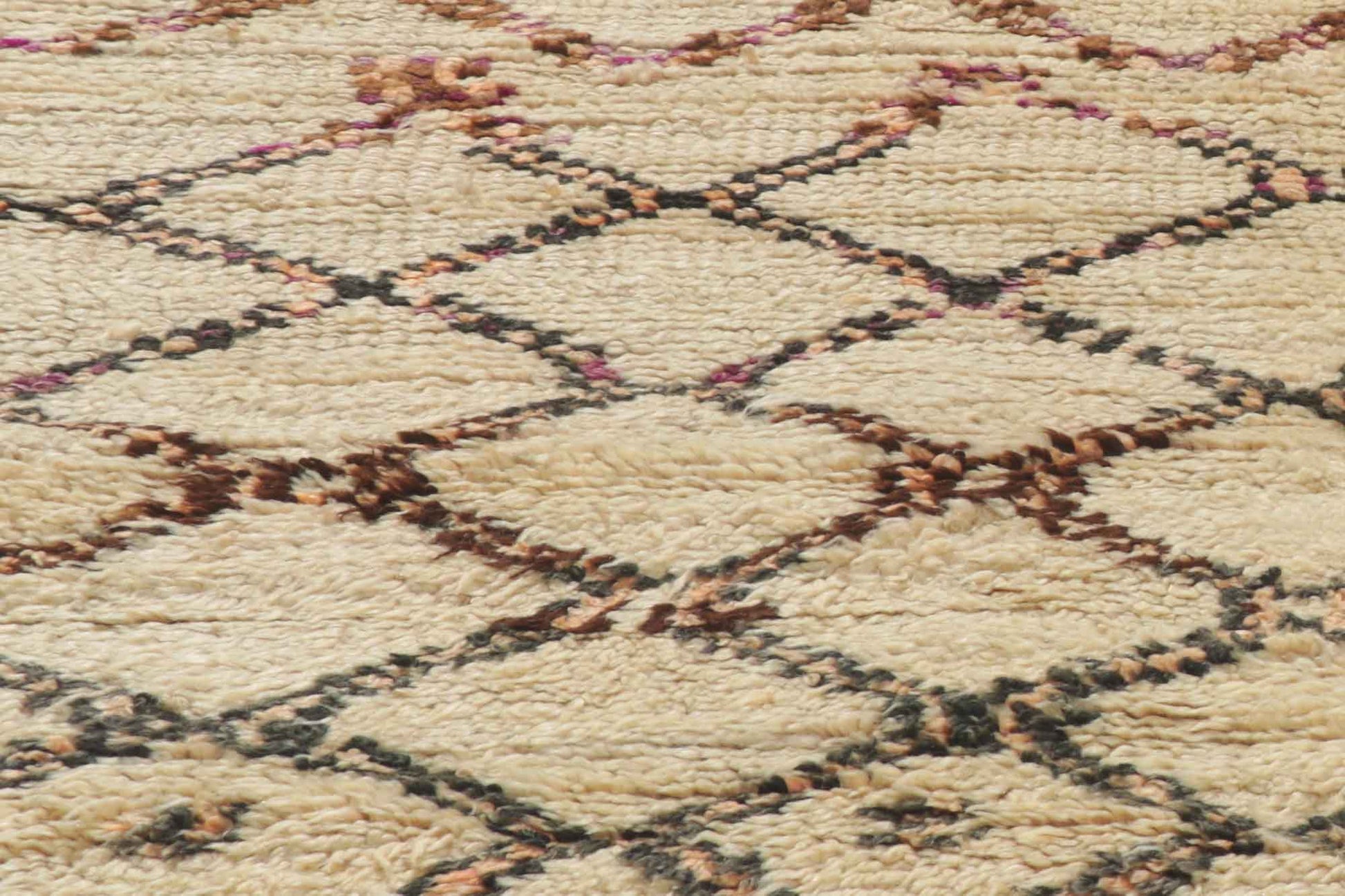 6 x 8 Vintage Moroccan Beni Ourain Rug 21352