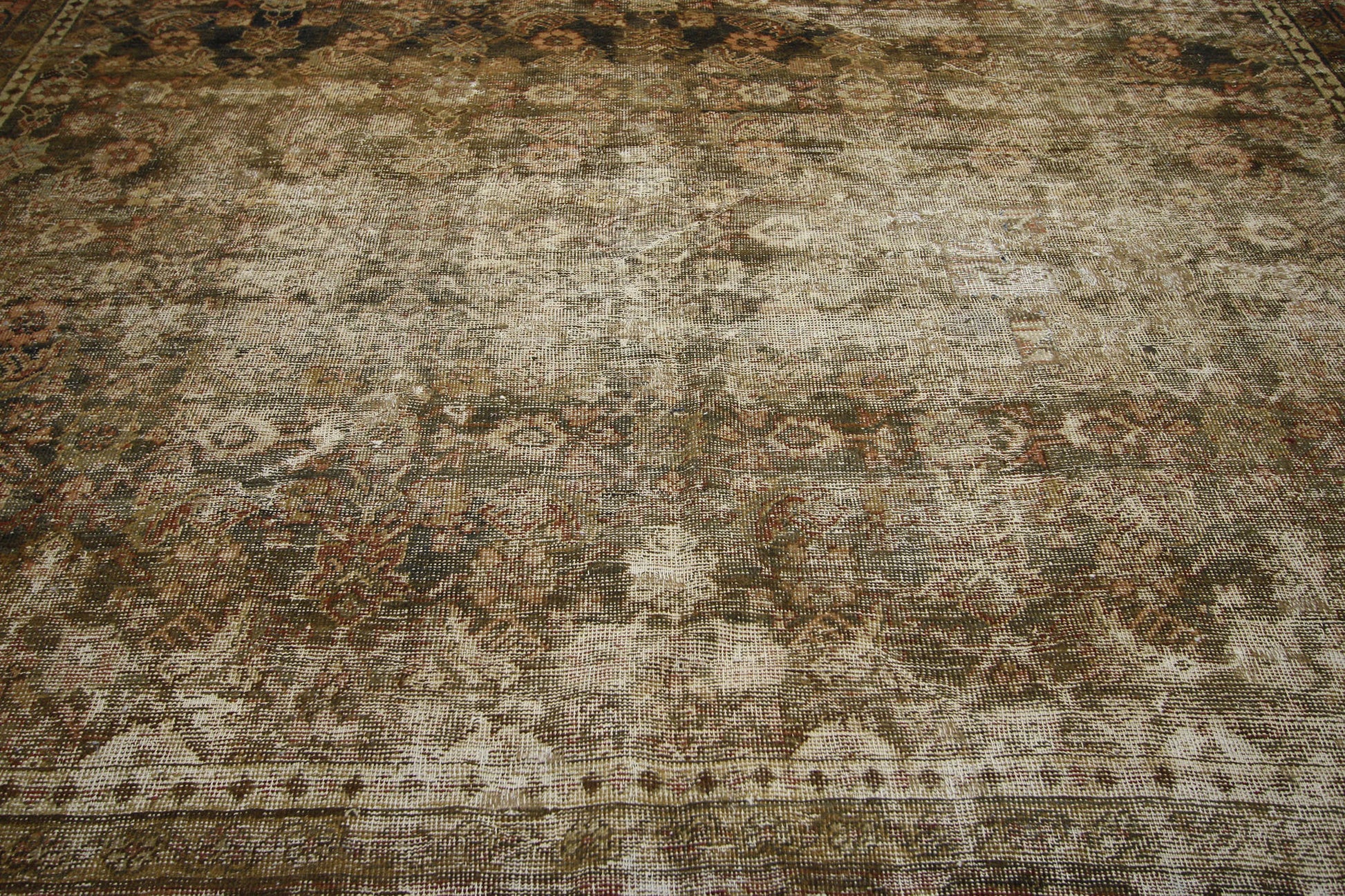 8 x 11 Antique Mahal  Rug 60669