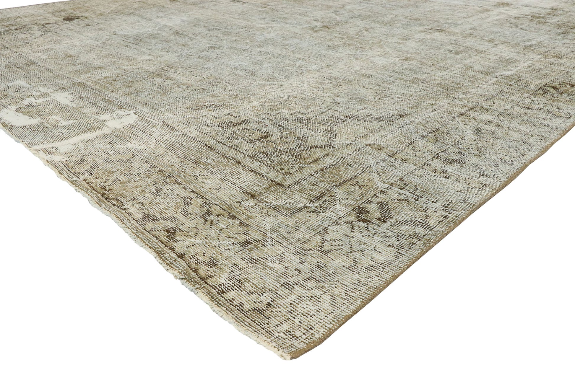 9 x 17 Distressed Vintage Turkish Rug 60670