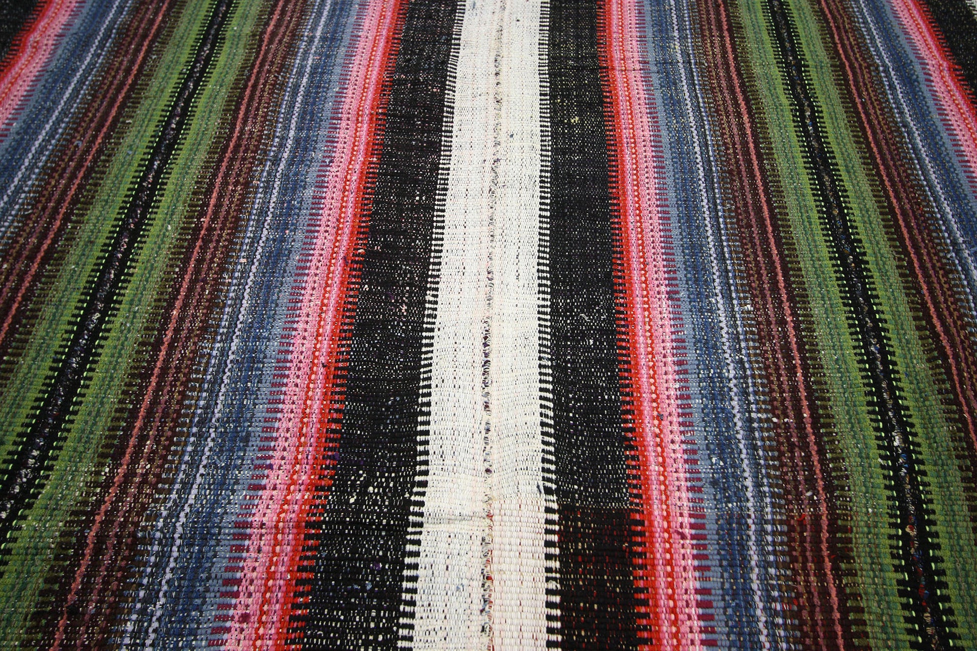 6 x 8 Vintage Kilim Rug 60680