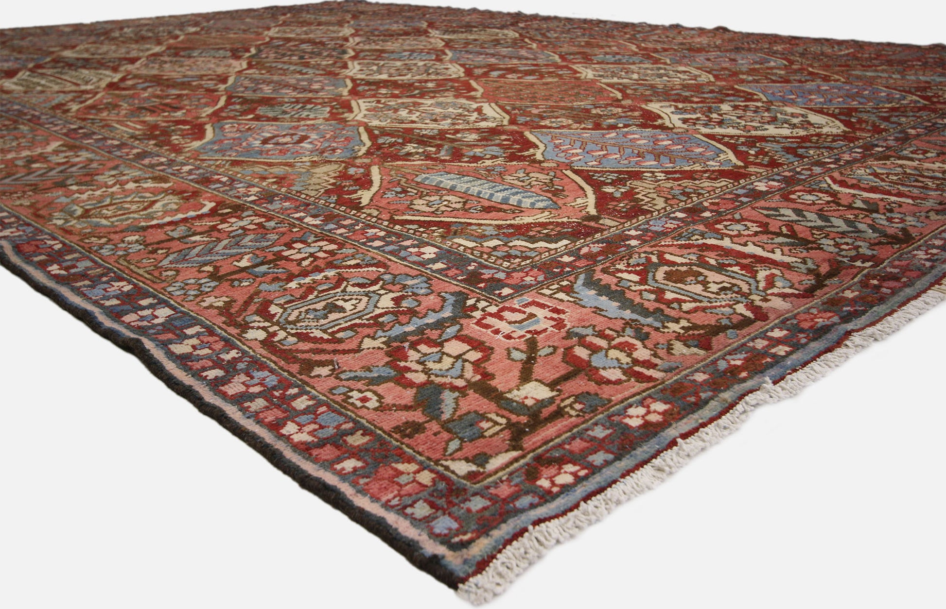 11 x 16 Antique Persian Bakhtiari Rug 60738