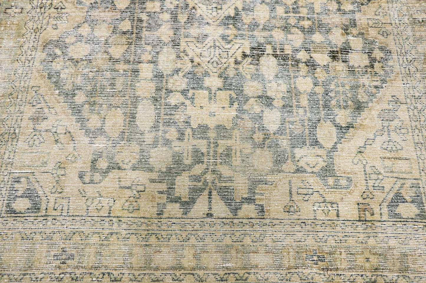 4 x 6 Antique Persian Mahal Rug 60838