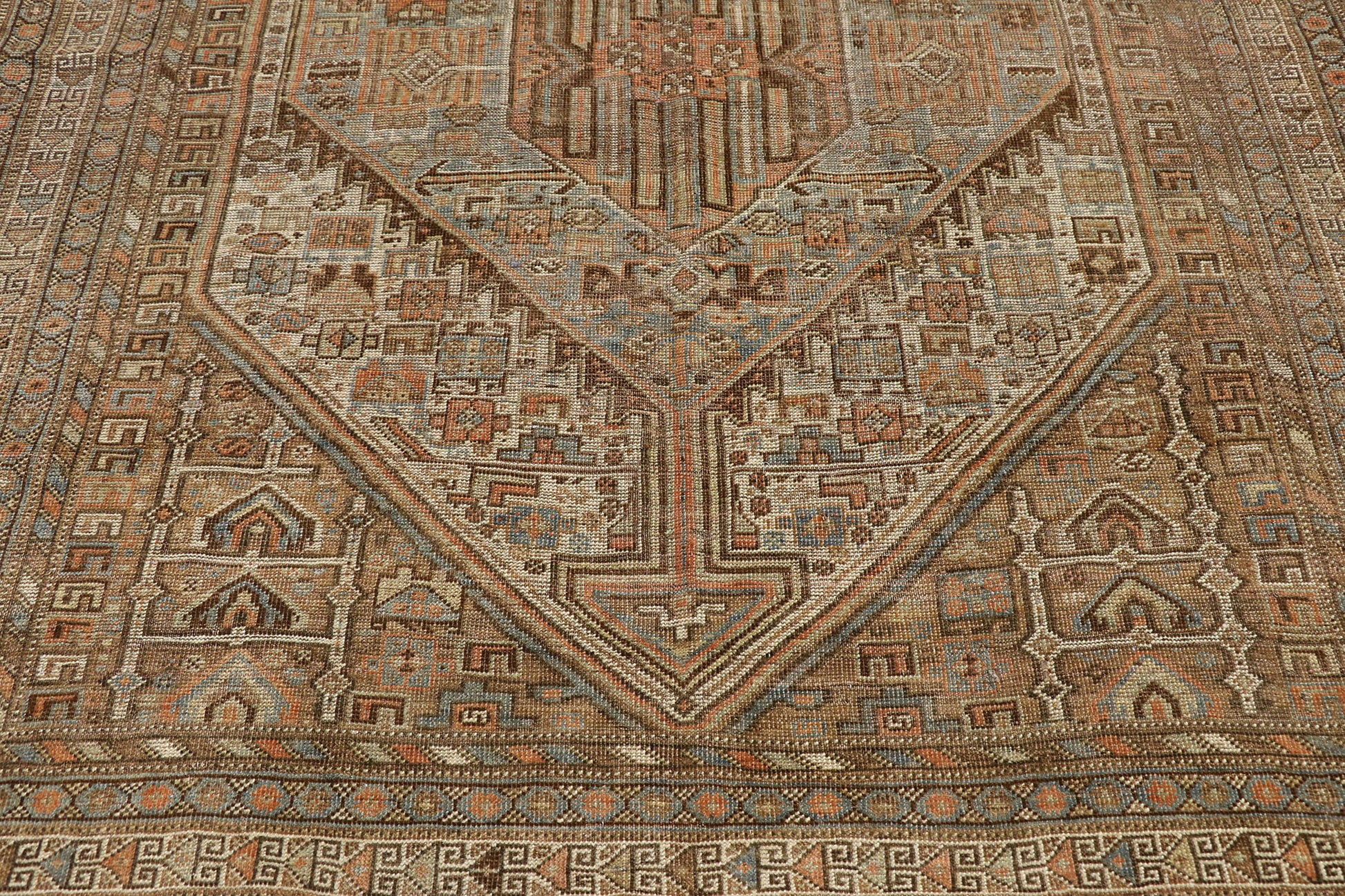 5 x 6 Antique Persian Shiraz Rug 60849
