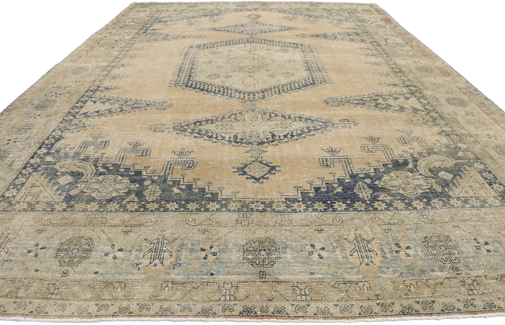 10 x 15 Antique Persian Viss Rug 60861