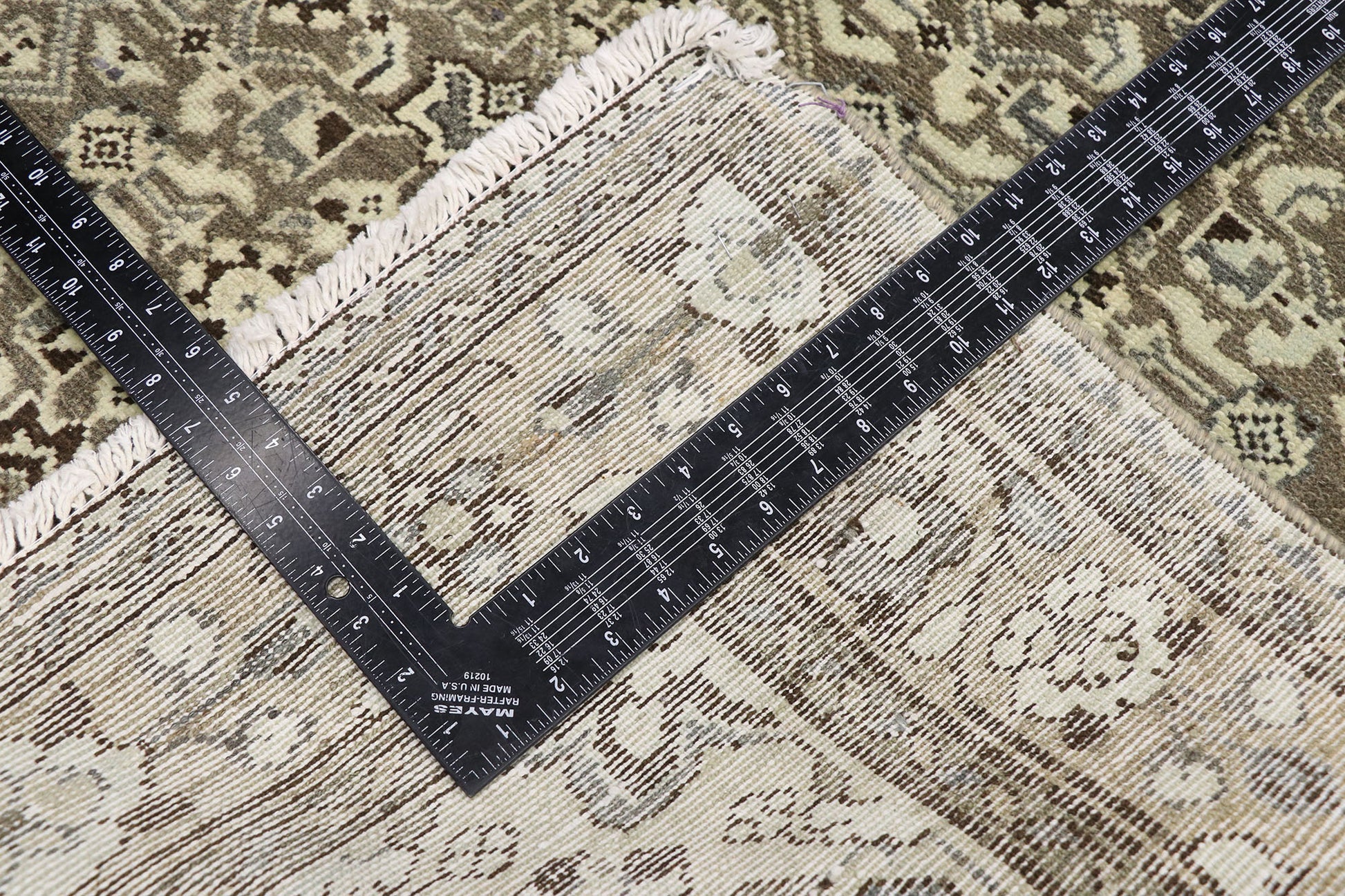 4 x 9 Antique Persian Mahal Runner 60878