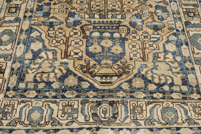 5 x 7 Vintage Persian Bakhtiari Rug 60888