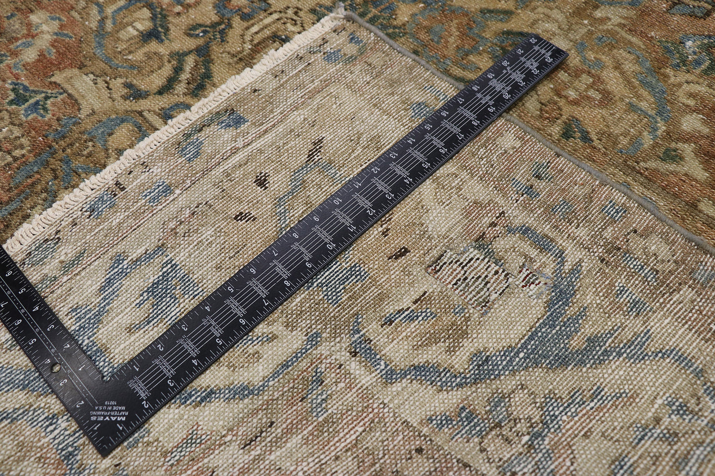 9 x 11 Antique Persian Bakhtiari Rug 60931