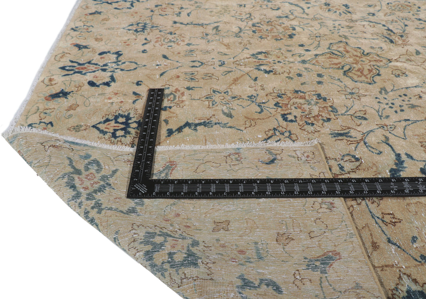 7 x 10 Vintage Persian Isfahan Rug 60996
